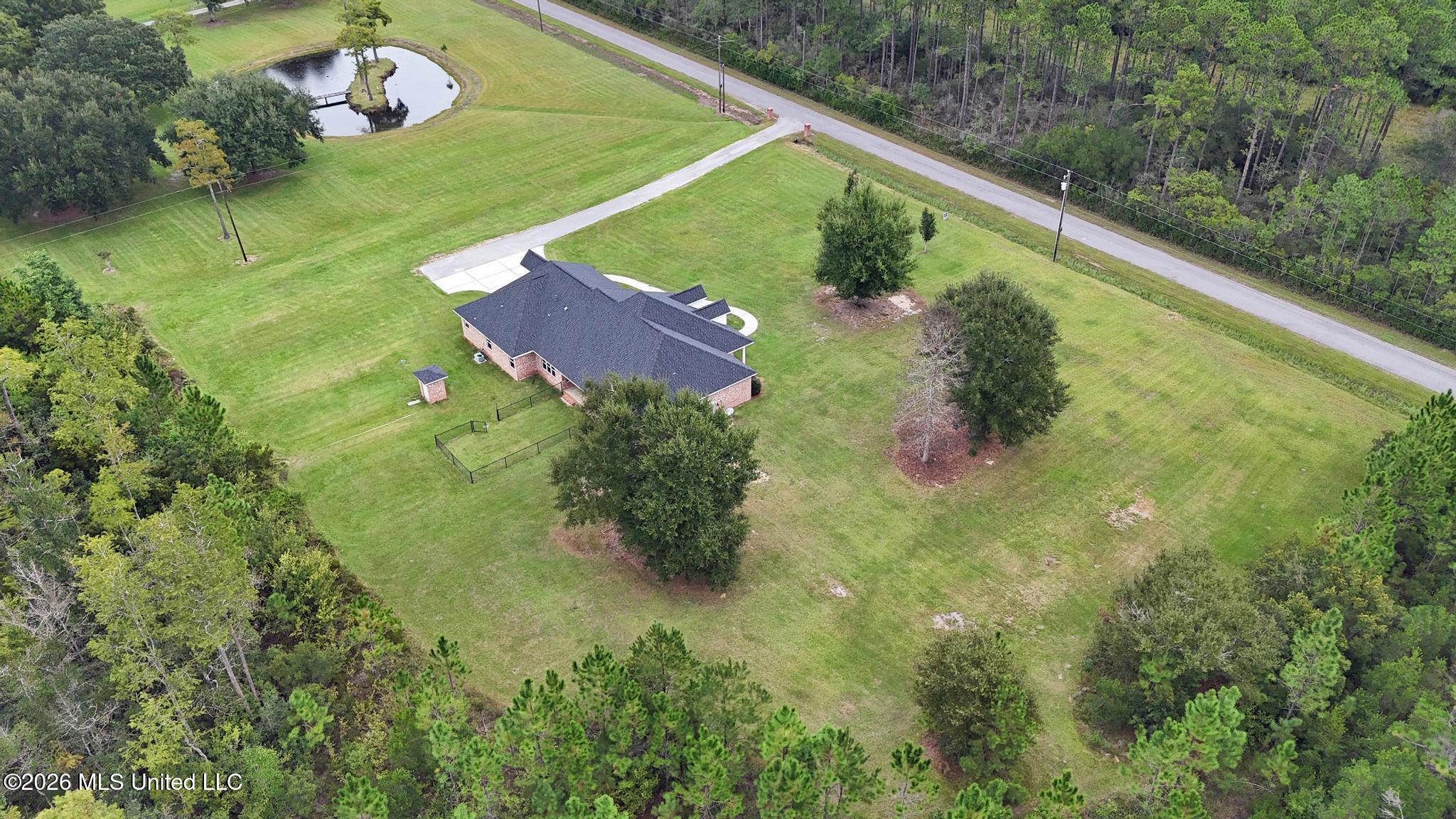 20201 Larry Carter Road Property Photo 37