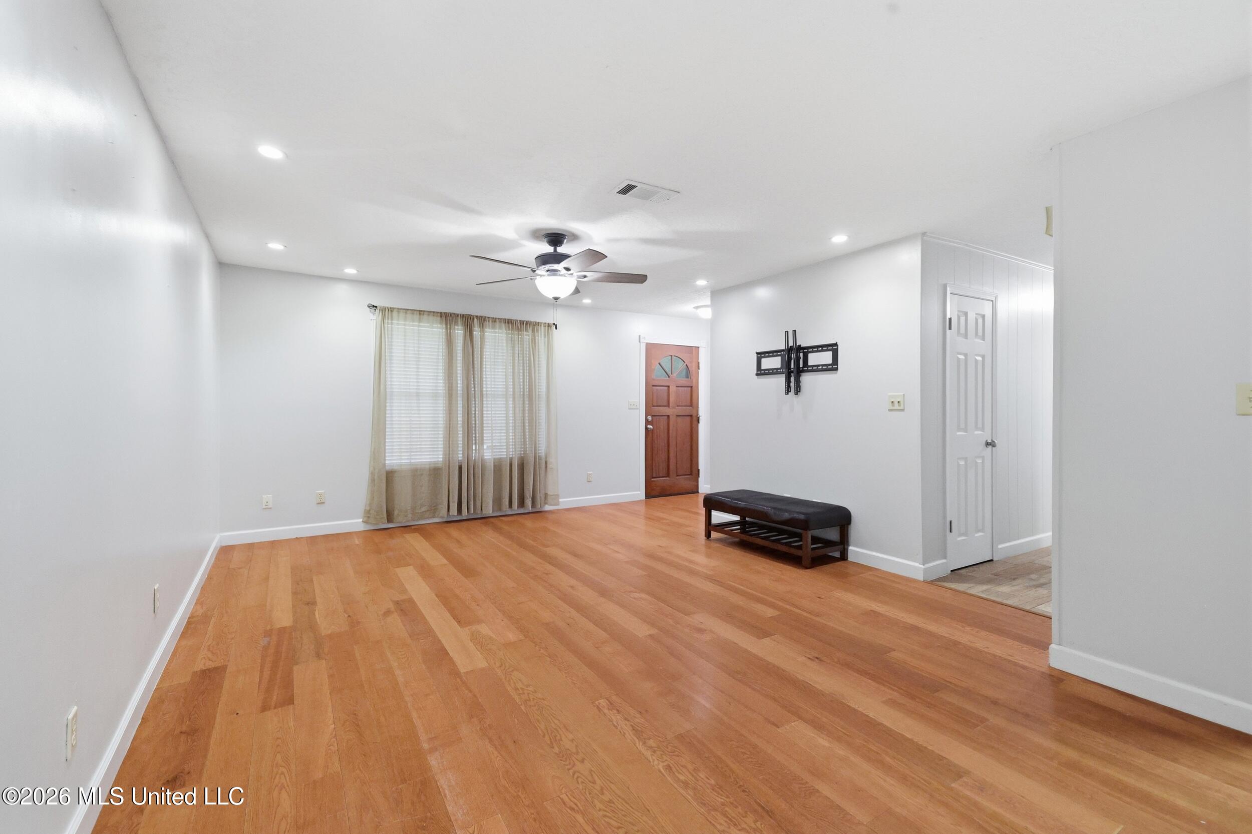 123 E Wilkerson Ferry Road Property Photo 6