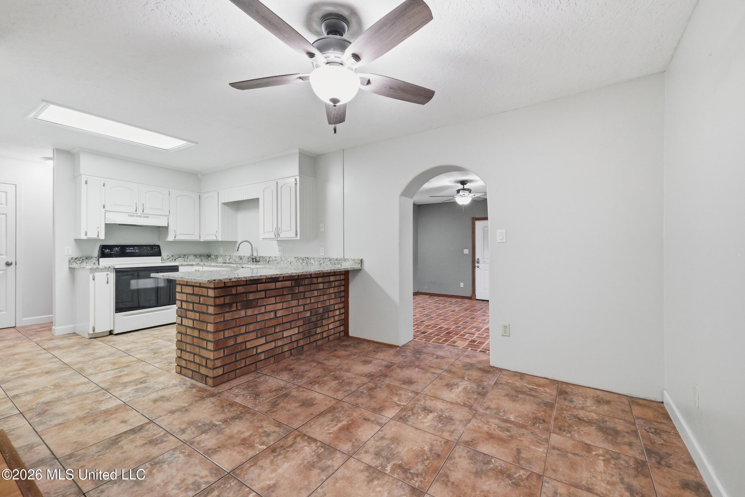 123 E Wilkerson Ferry Road Property Photo 11
