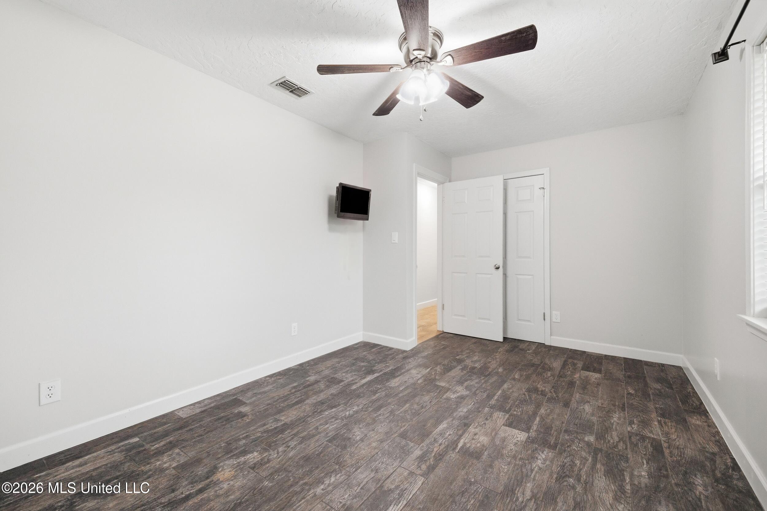 123 E Wilkerson Ferry Road Property Photo 16