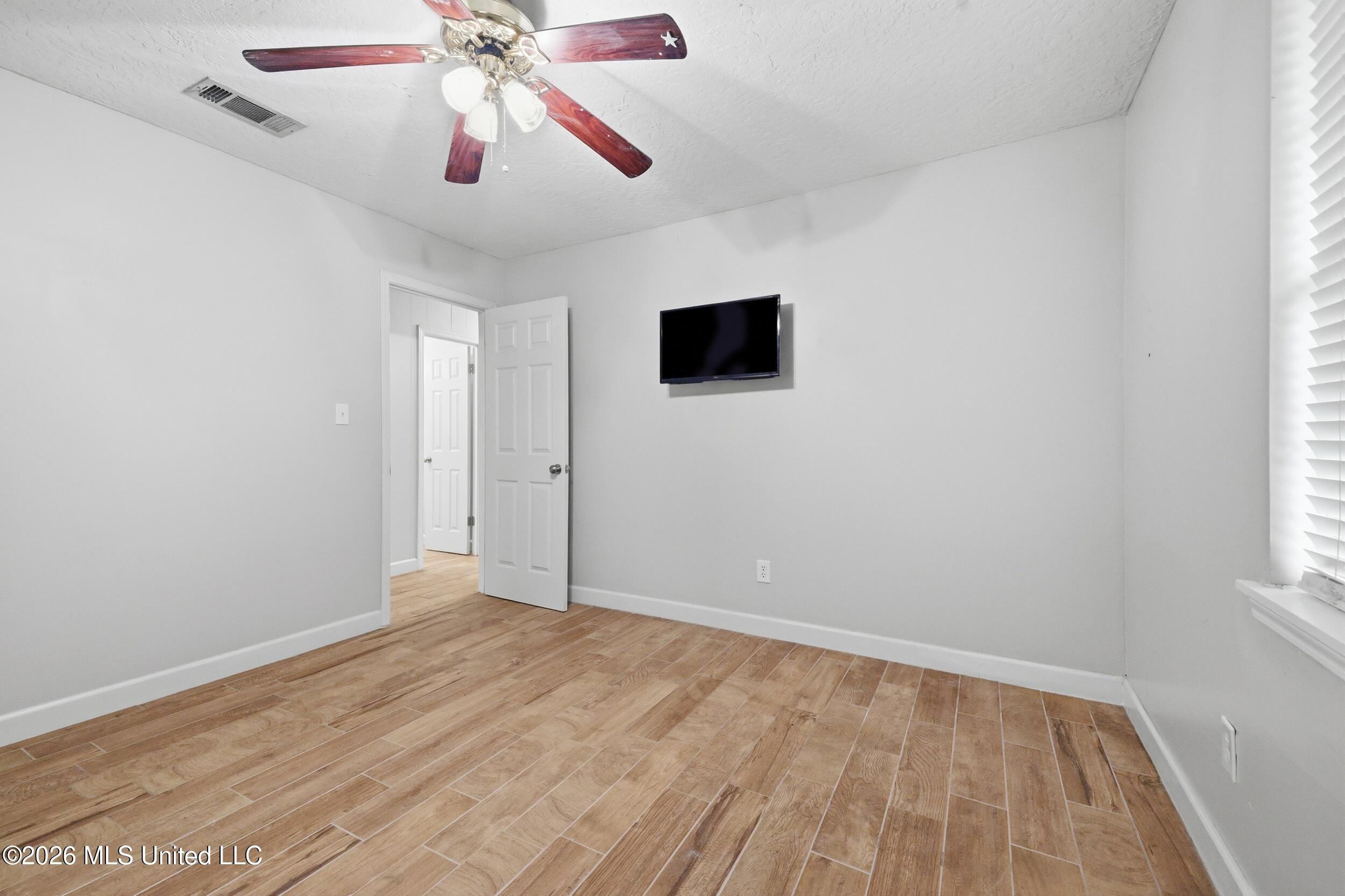 123 E Wilkerson Ferry Road Property Photo 17