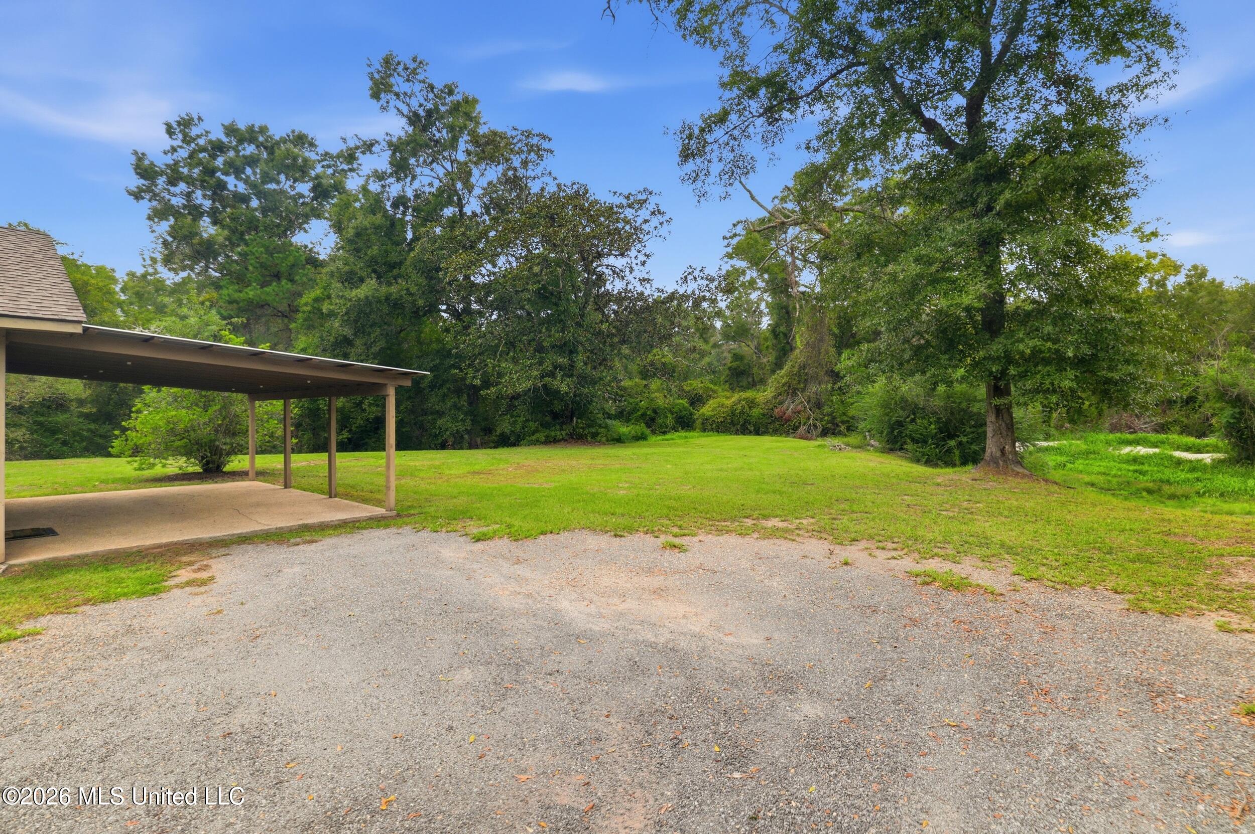 123 E Wilkerson Ferry Road Property Photo 26