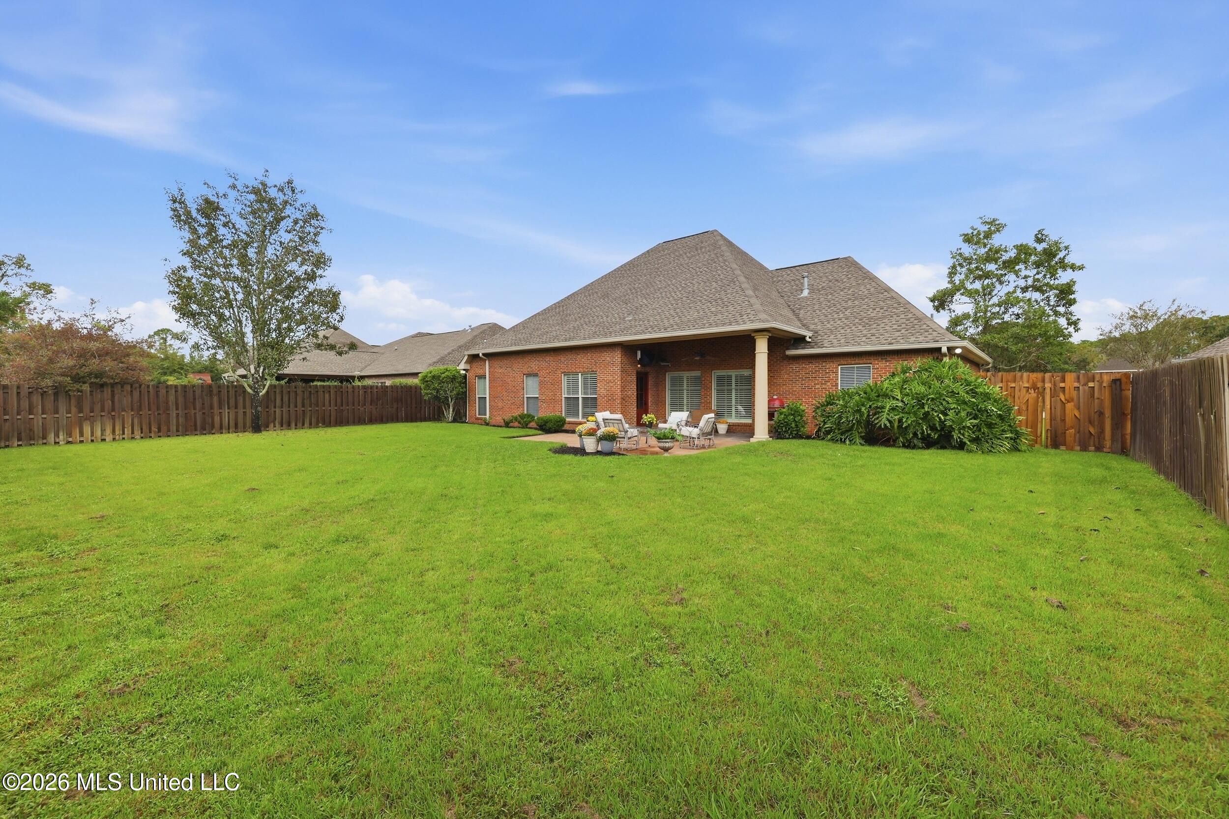 9308 Alcove Lane Property Photo 4