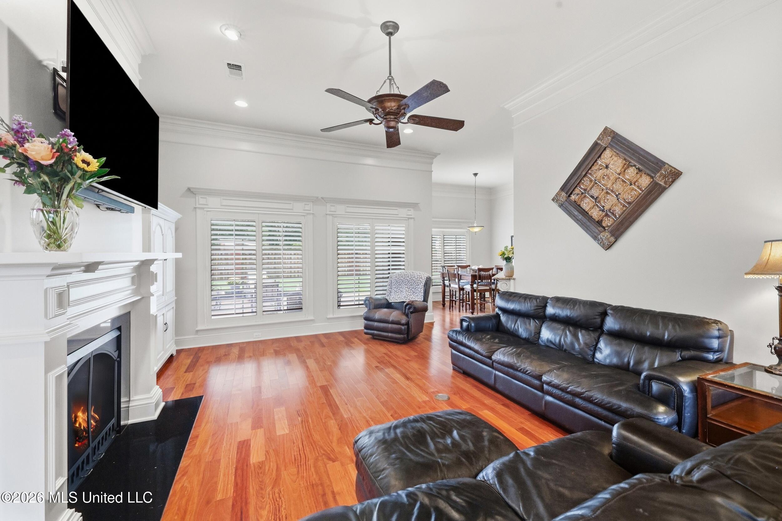 9308 Alcove Lane Property Photo 8
