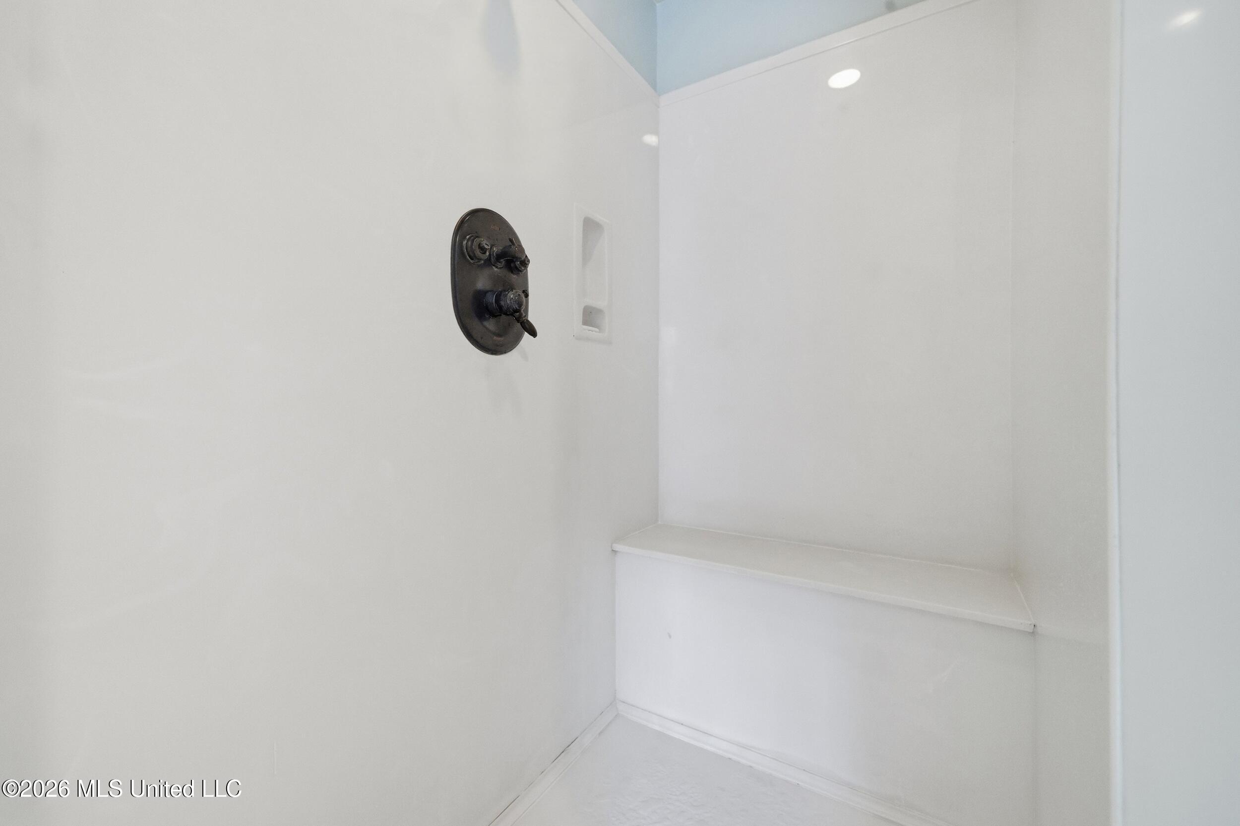 9308 Alcove Lane Property Photo 34