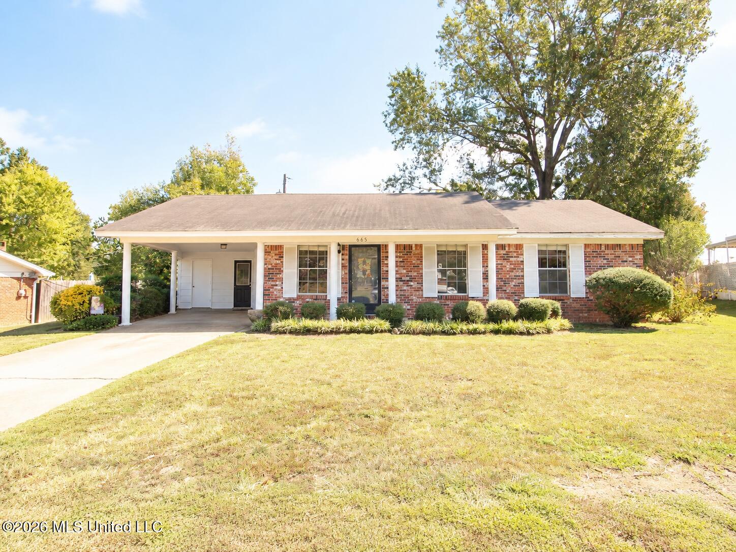 665 Scenic Drive Property Photo 1