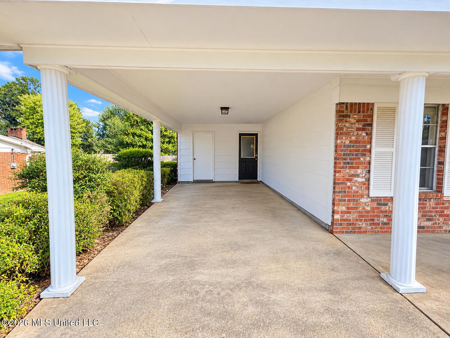 665 Scenic Drive Property Photo 5