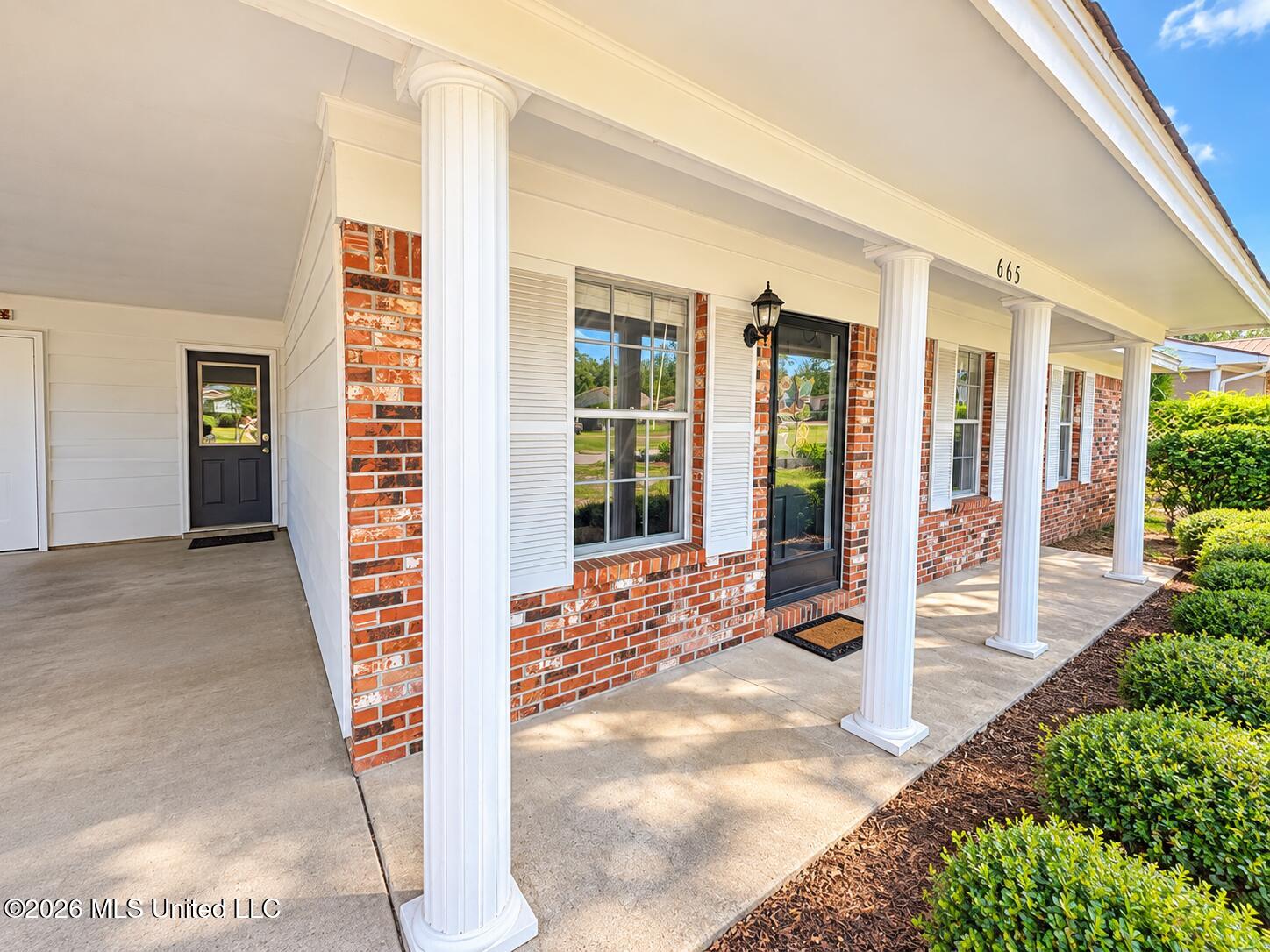 665 Scenic Drive Property Photo 6