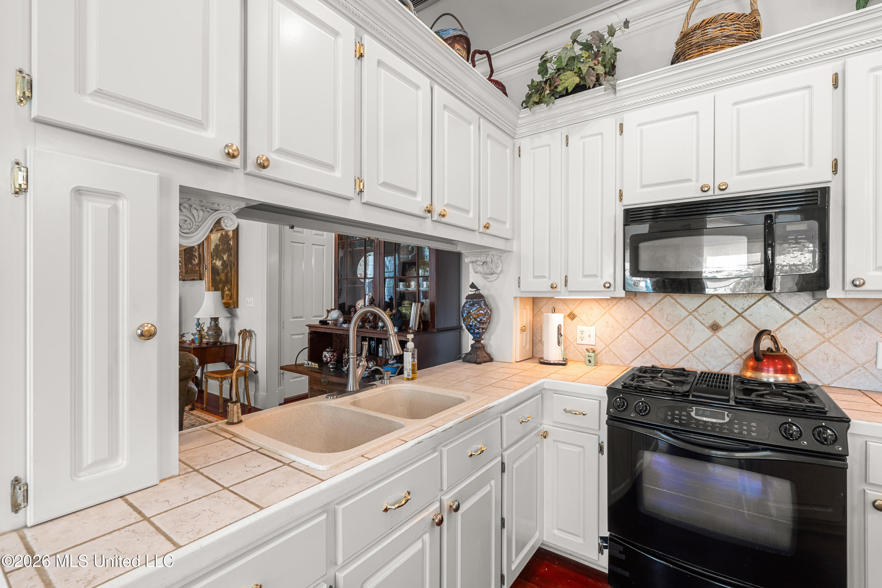 51 Oakhill Boulevard Property Photo 9