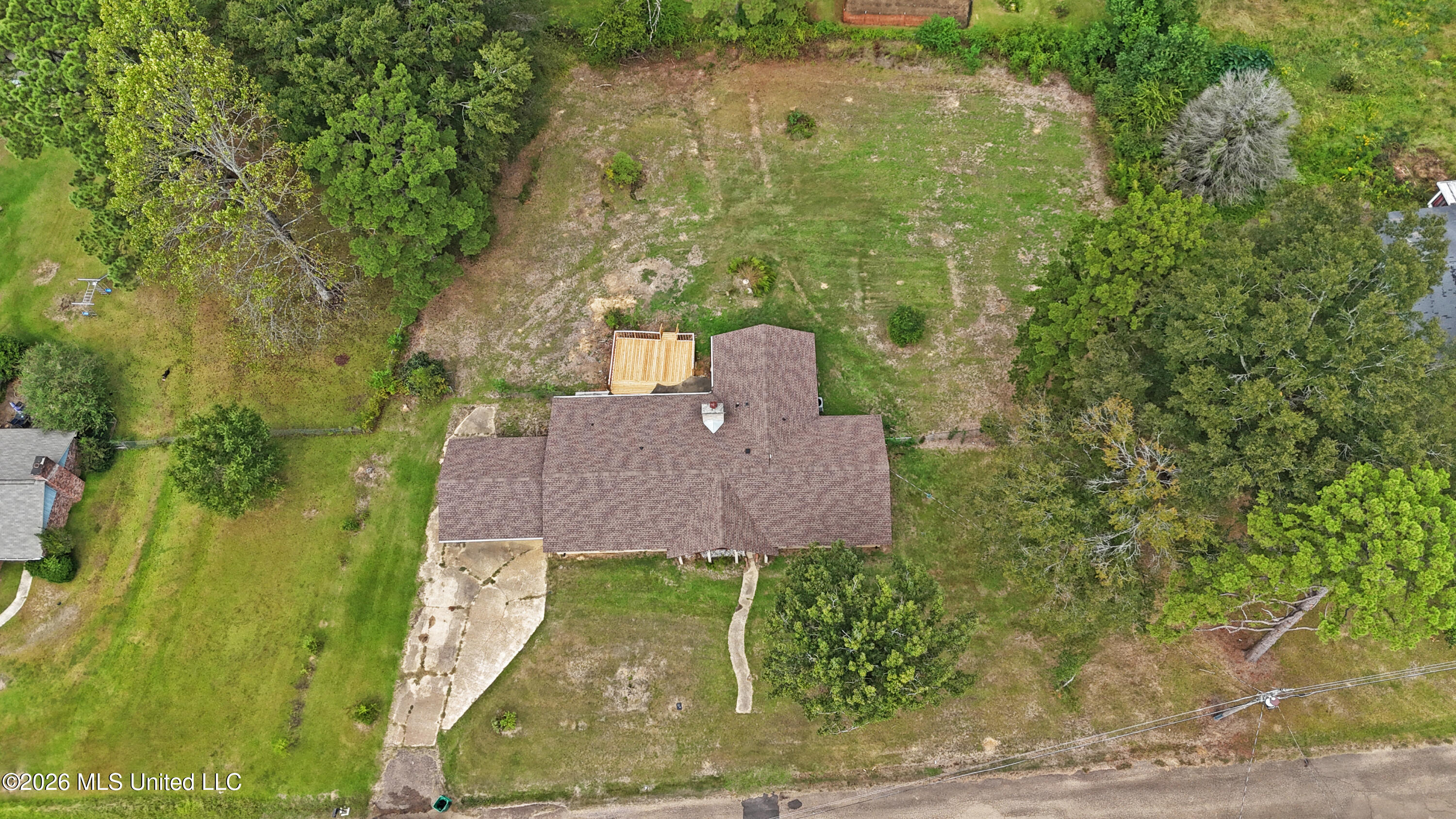 2450 S Pine Lea Drive Property Photo 13