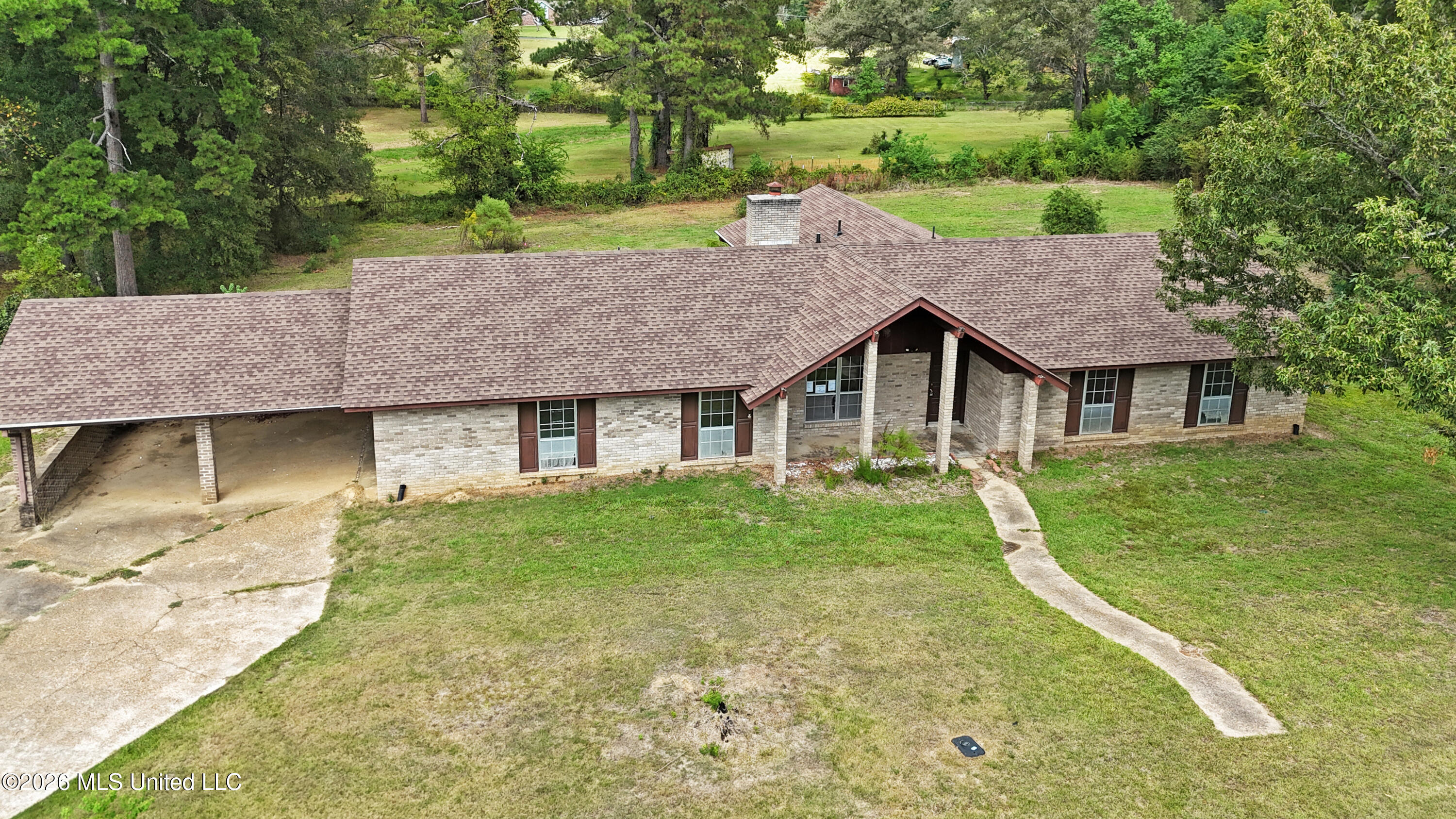 2450 S Pine Lea Drive Property Photo 14