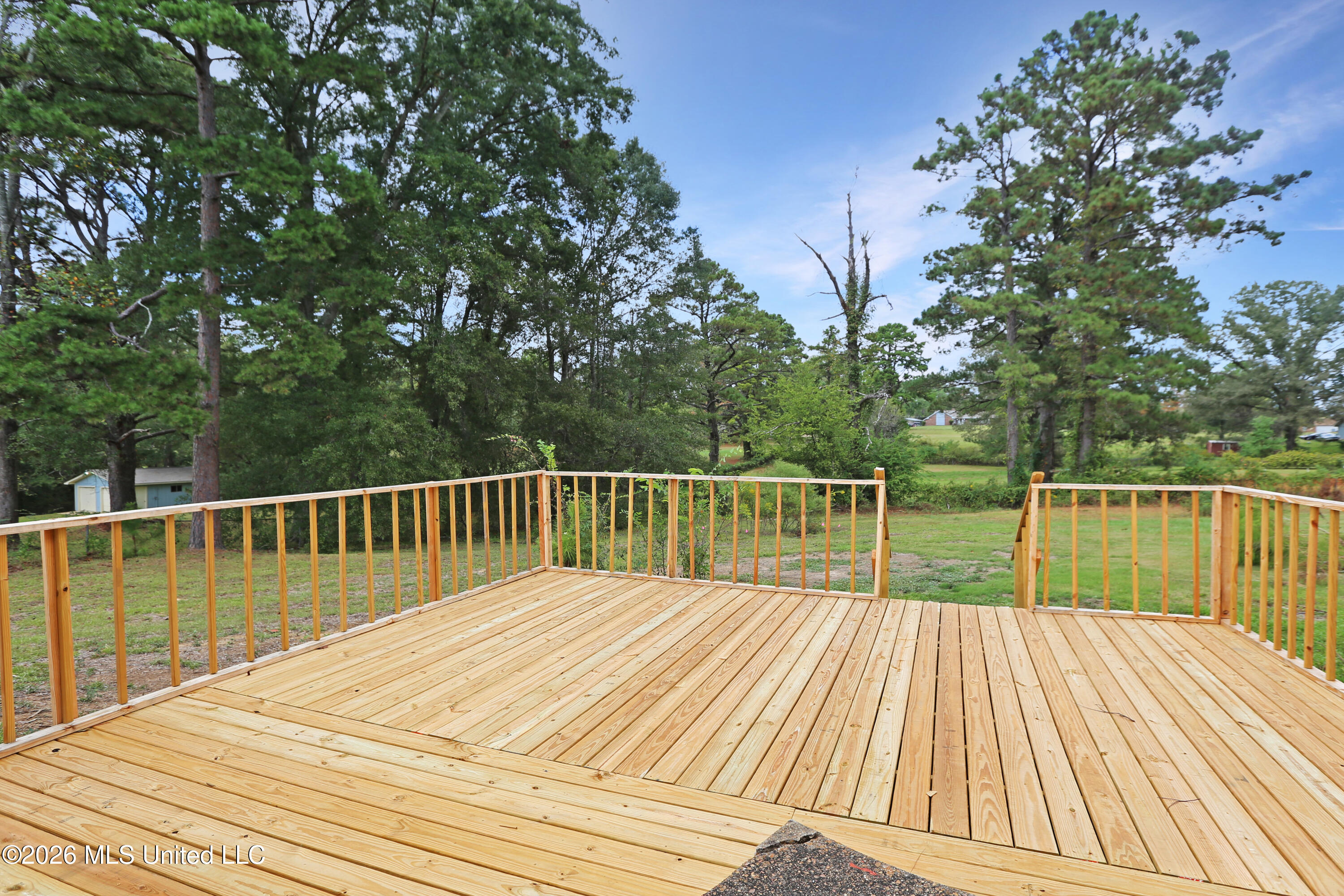 2450 S Pine Lea Drive Property Photo 19