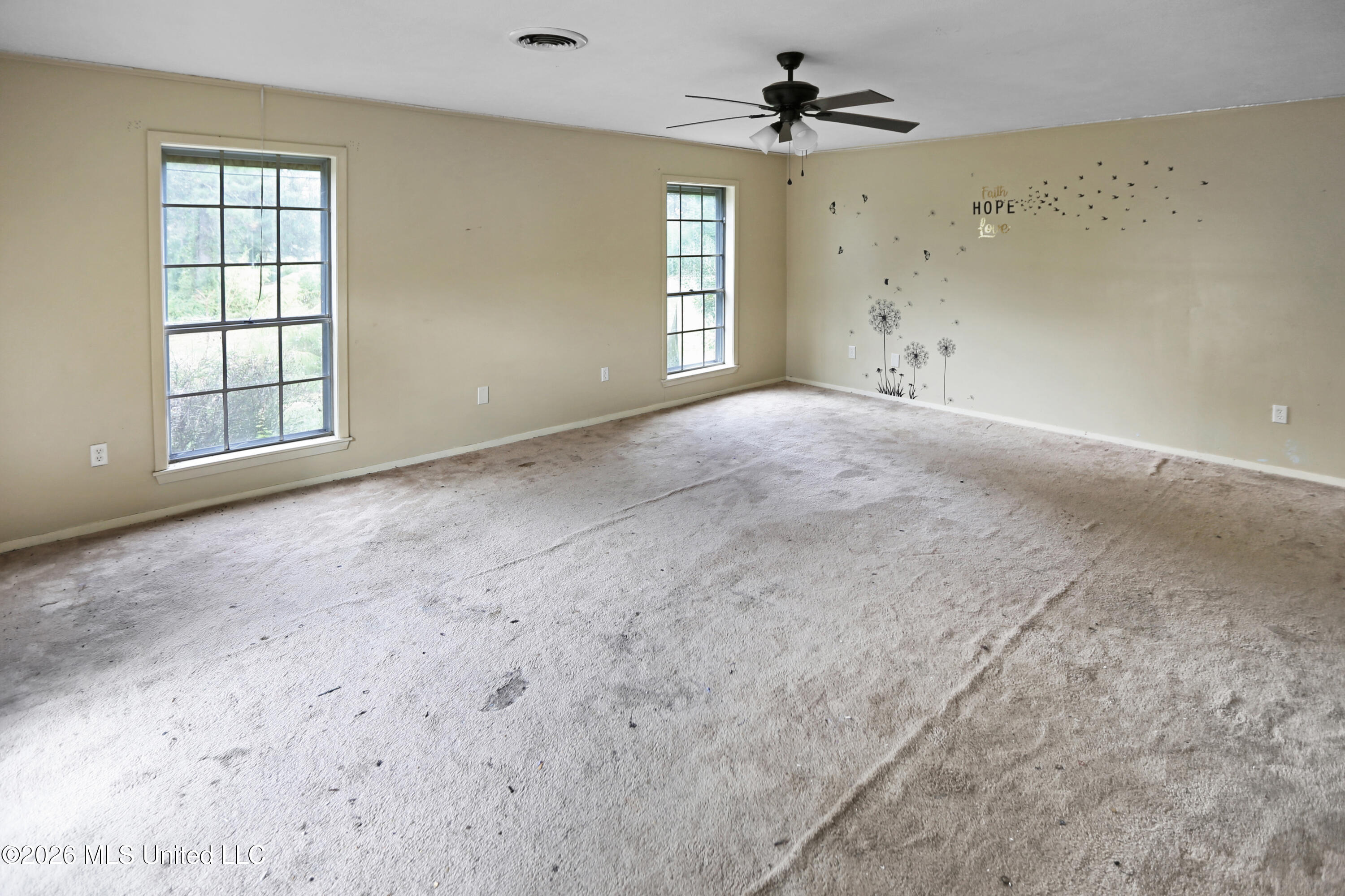 2450 S Pine Lea Drive Property Photo 20