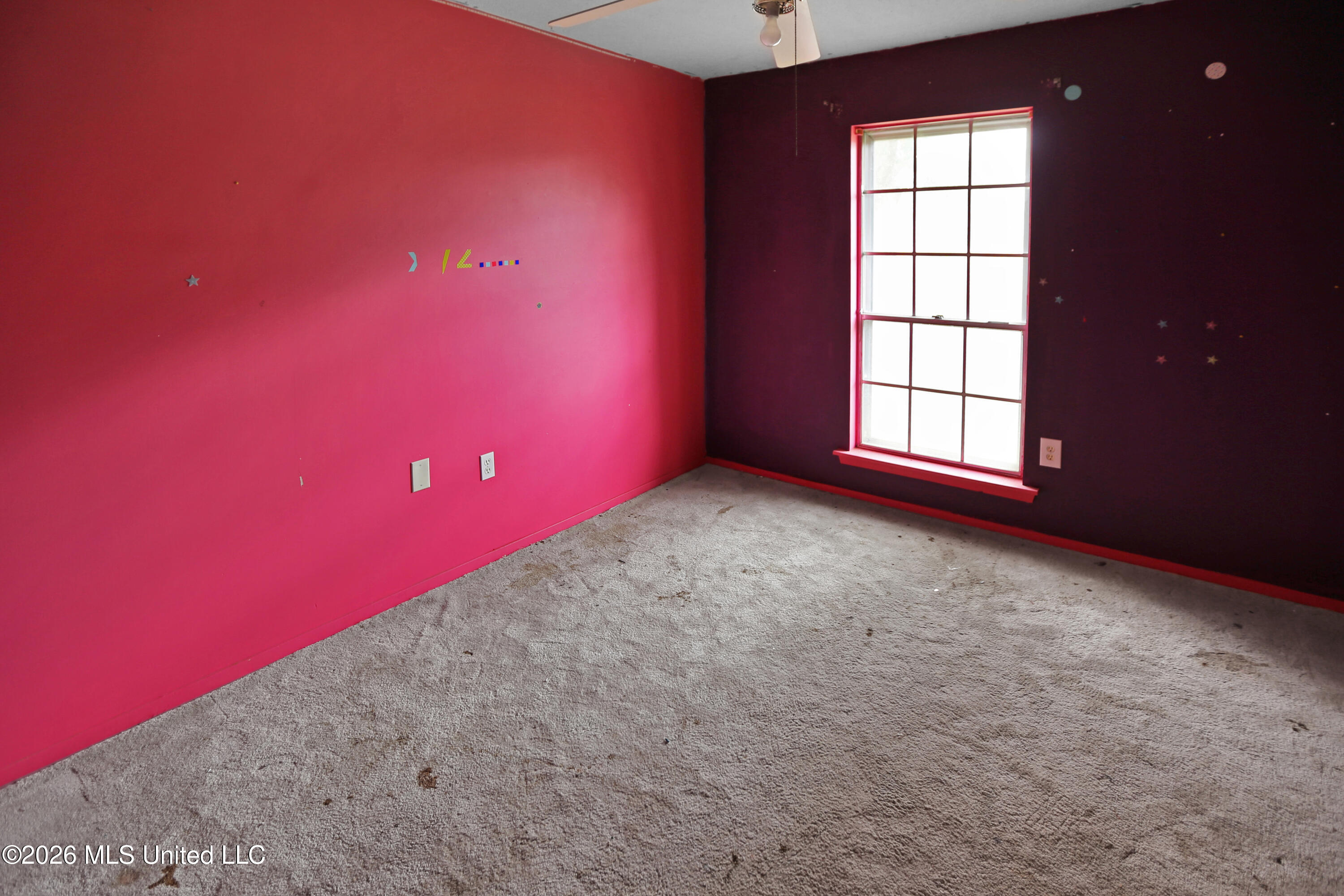 2450 S Pine Lea Drive Property Photo 21