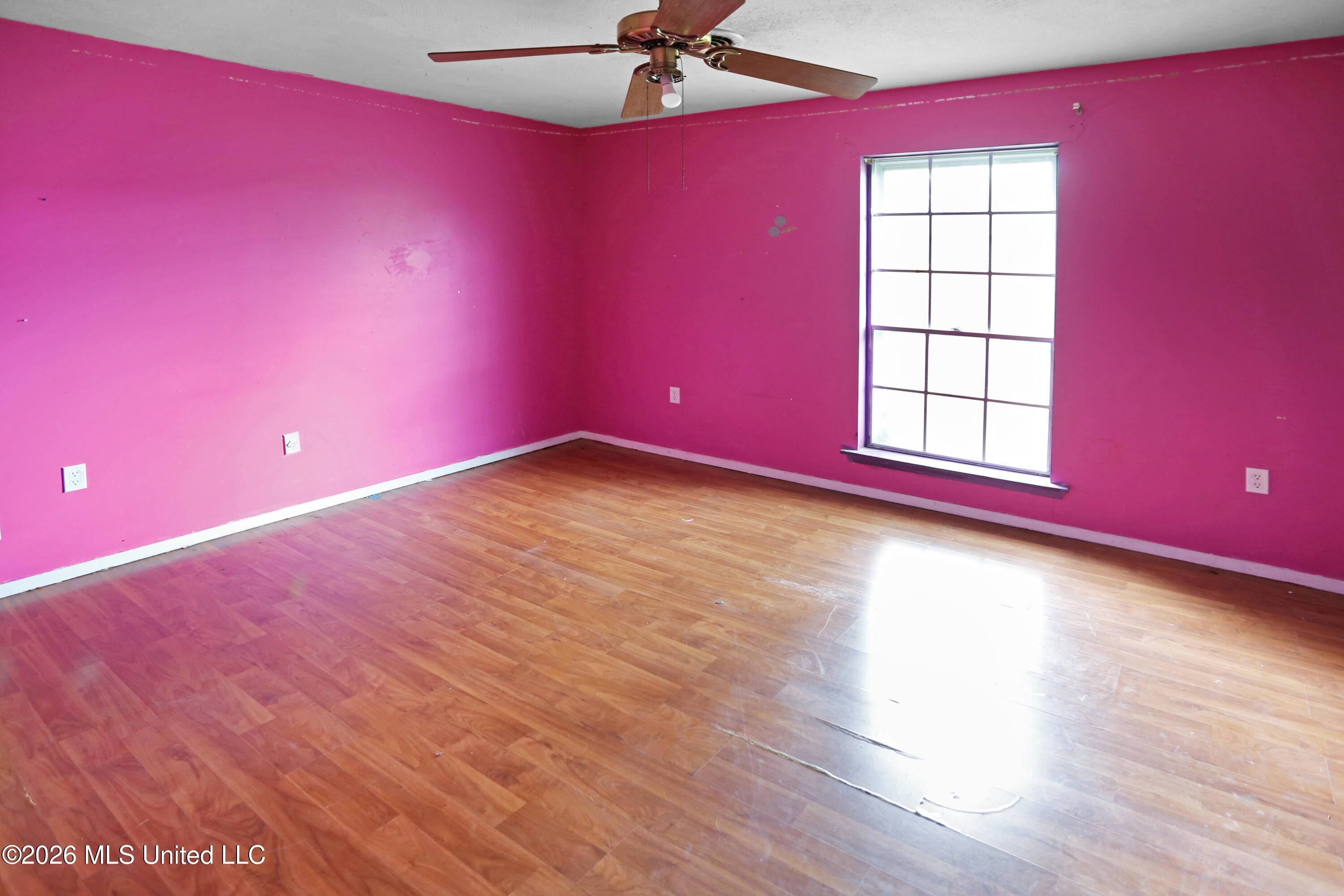 2450 S Pine Lea Drive Property Photo 25