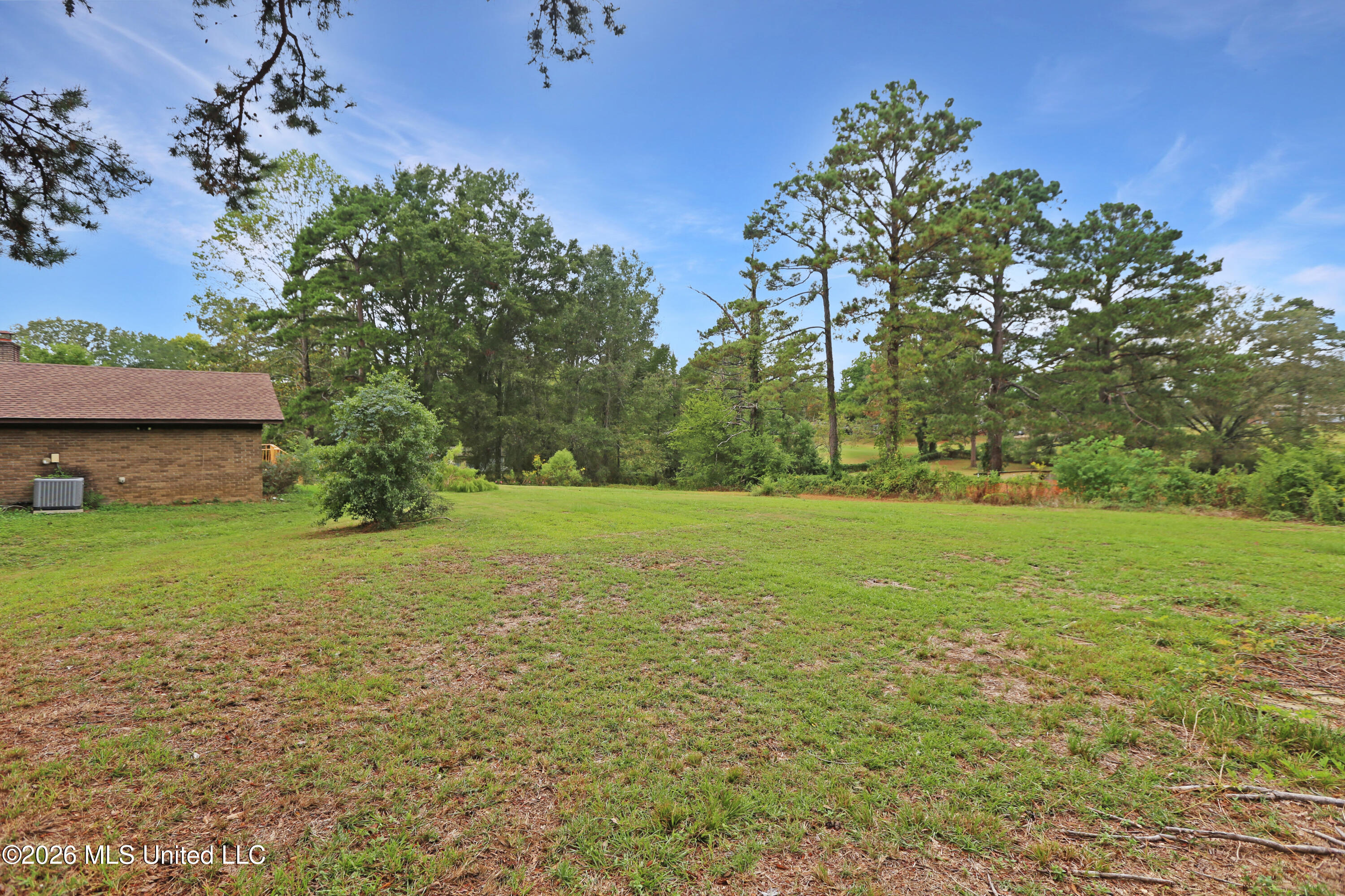 2450 S Pine Lea Drive Property Photo 27