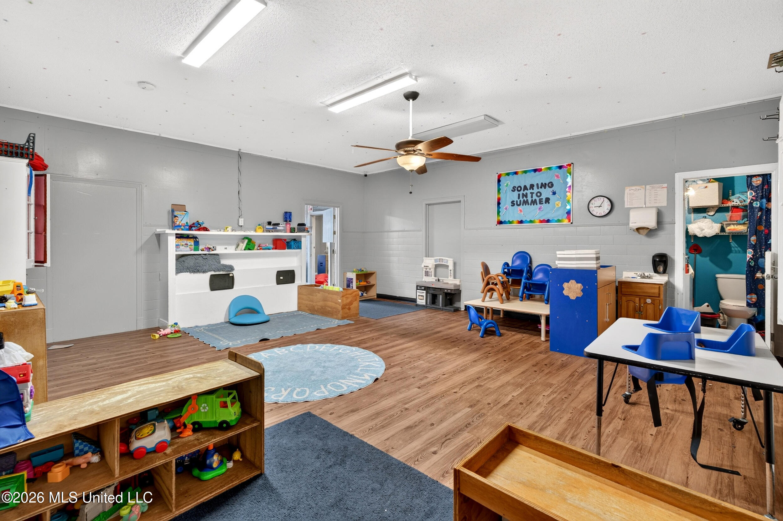 611 E Canal Street Property Photo 22