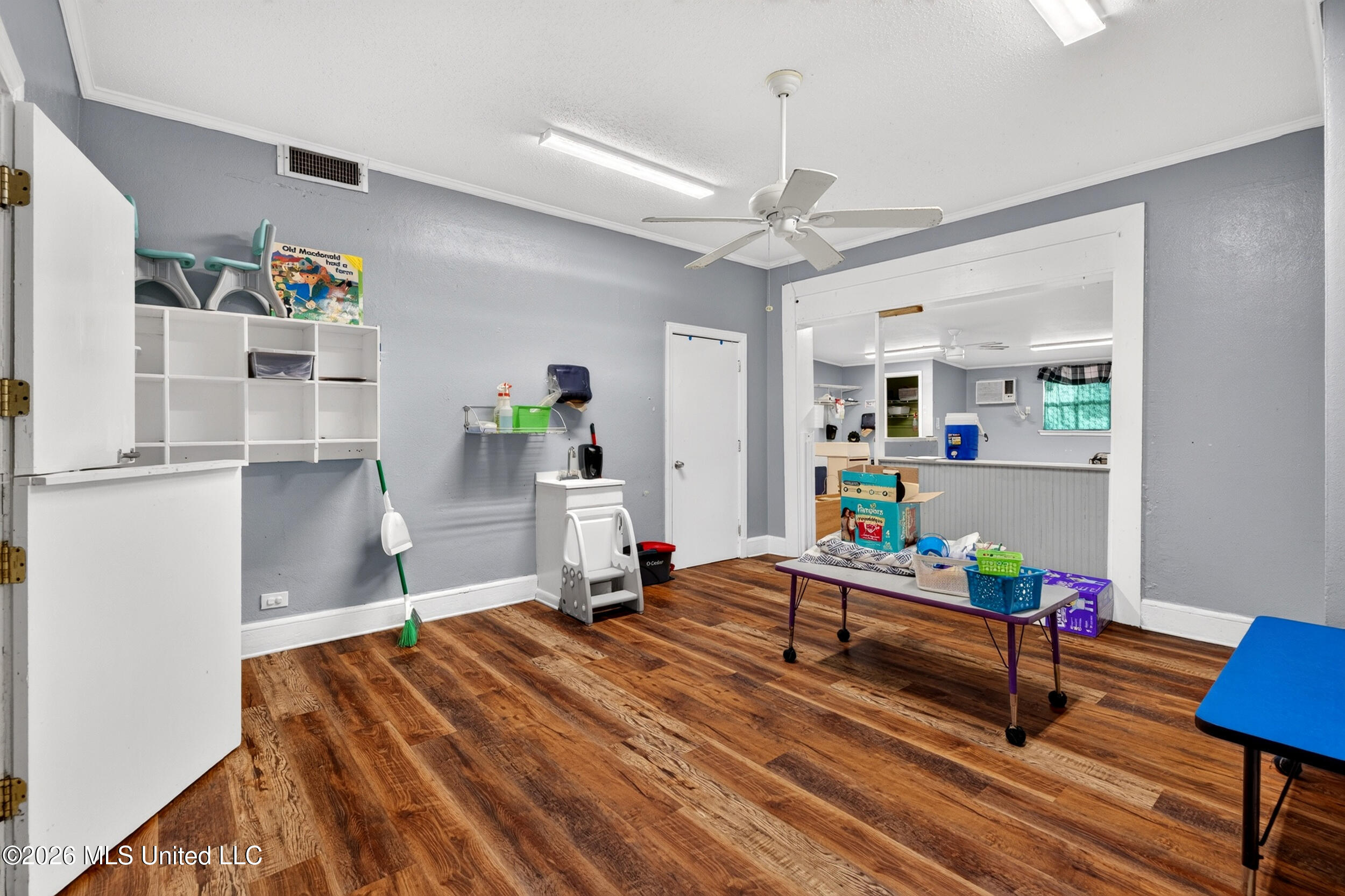611 E Canal Street Property Photo 24
