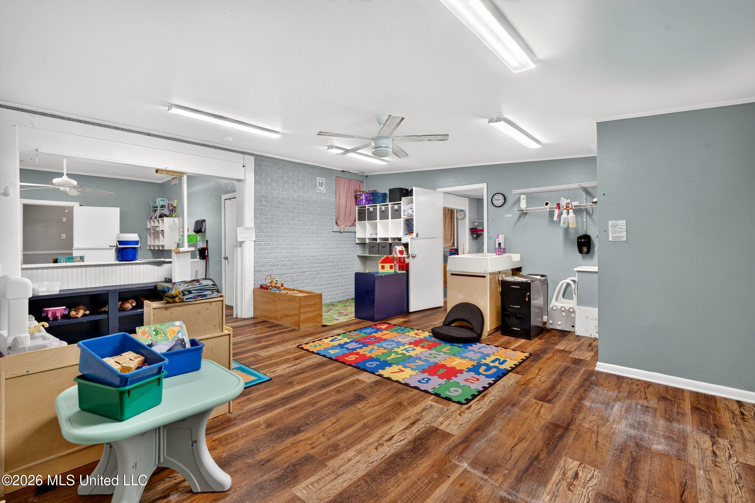611 E Canal Street Property Photo 29