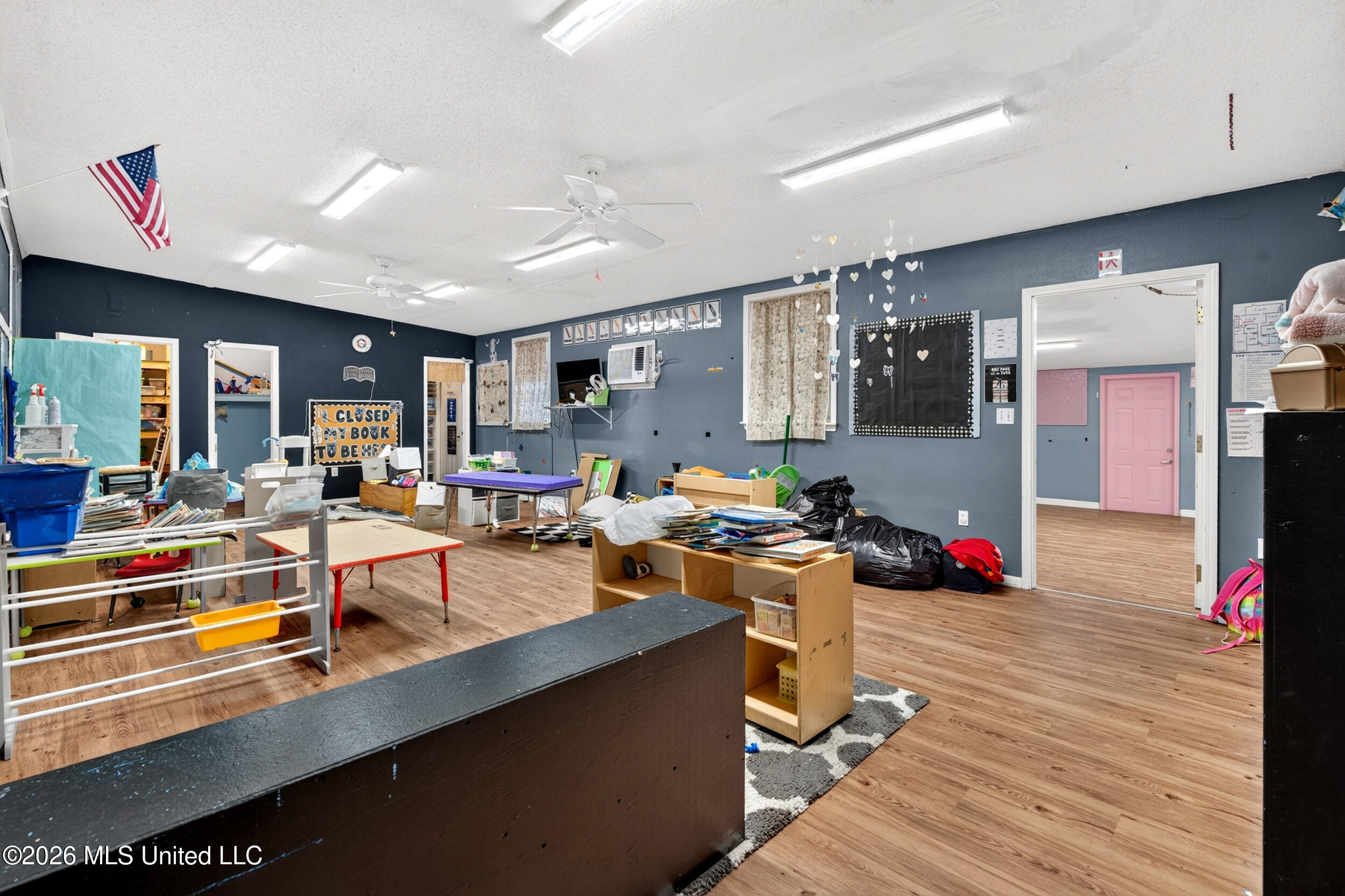 611 E Canal Street Property Photo 35