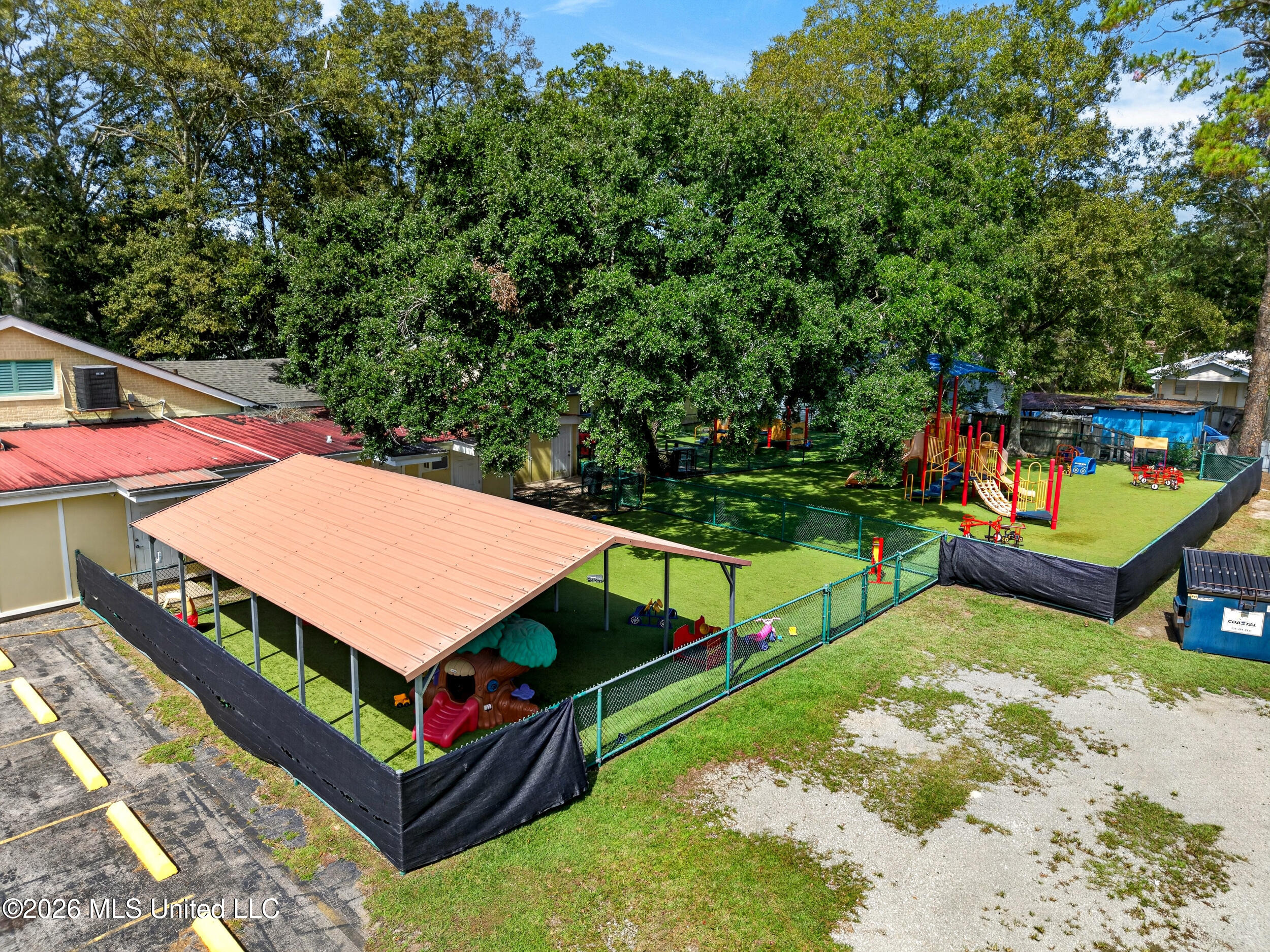 611 E Canal Street Property Photo 59