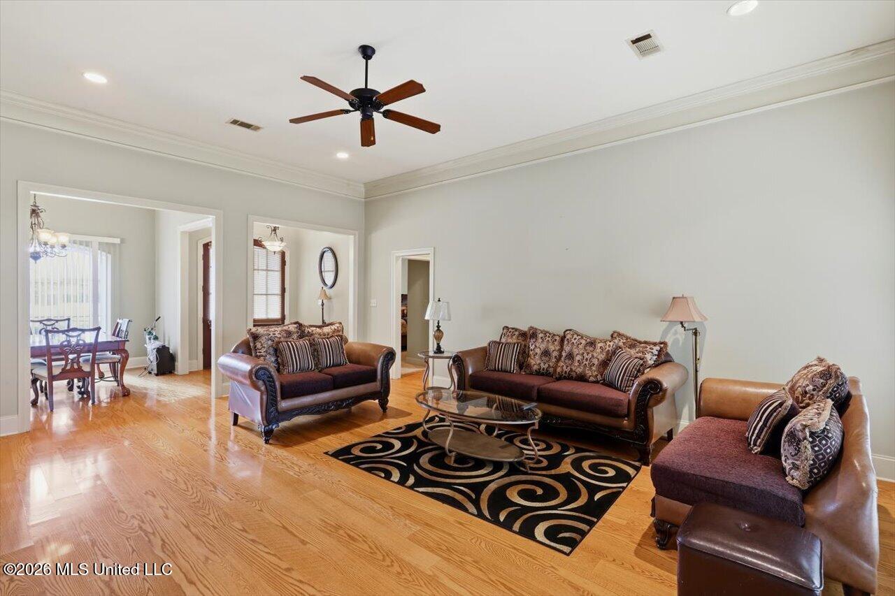 122 Jorn Circle Property Photo 7