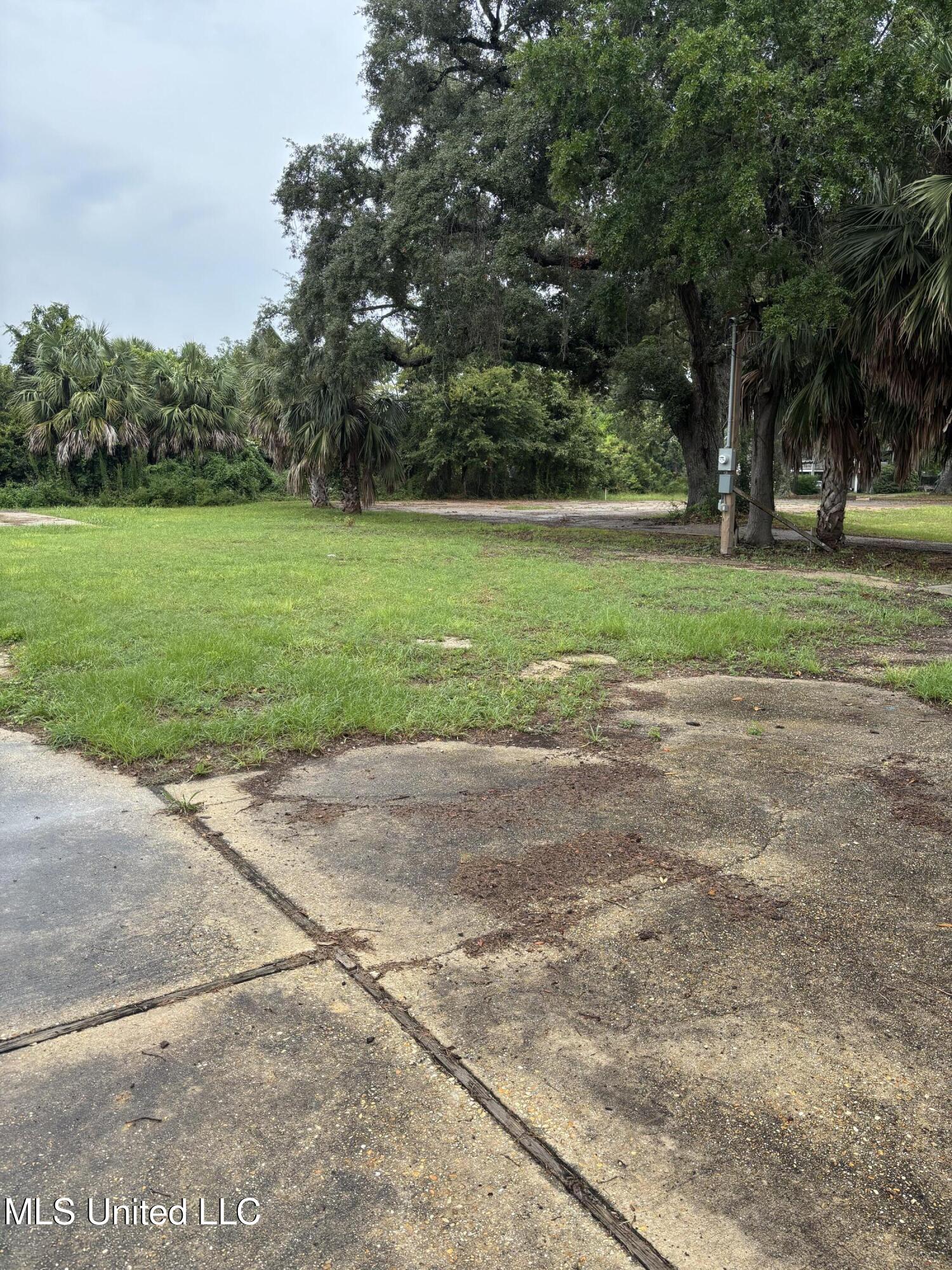 631 16th Street Property Photo 1