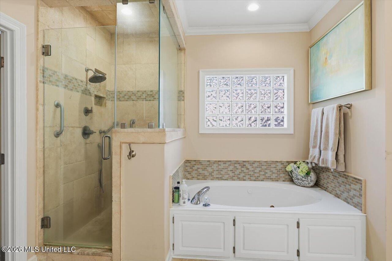 411 Eastpointe Cove Property Photo 22