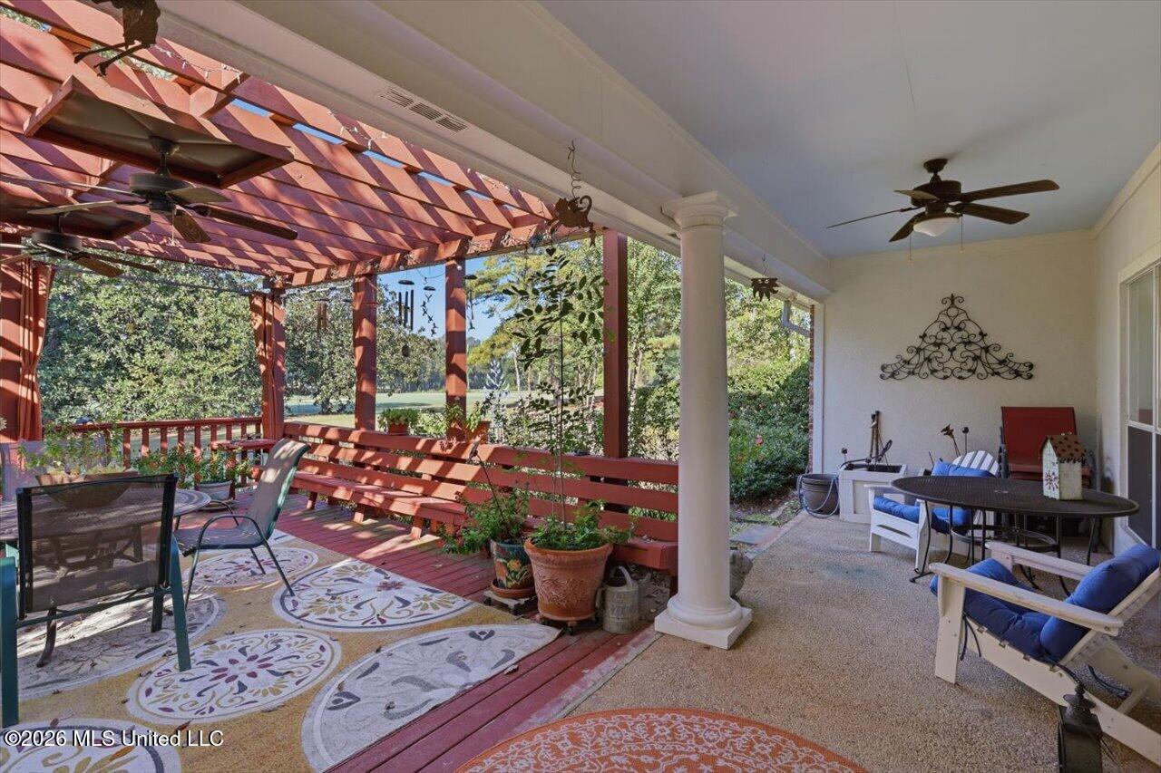 411 Eastpointe Cove Property Photo 34