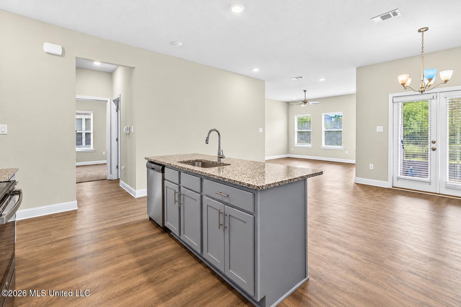 7749 Coral Lane Property Photo 10