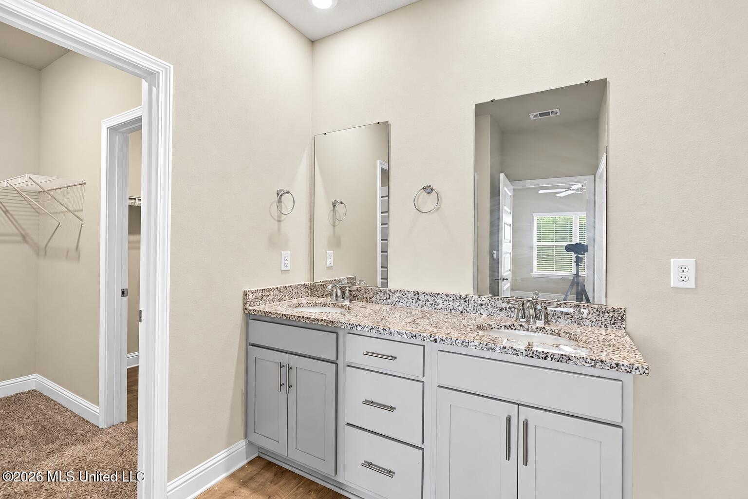 7749 Coral Lane Property Photo 17