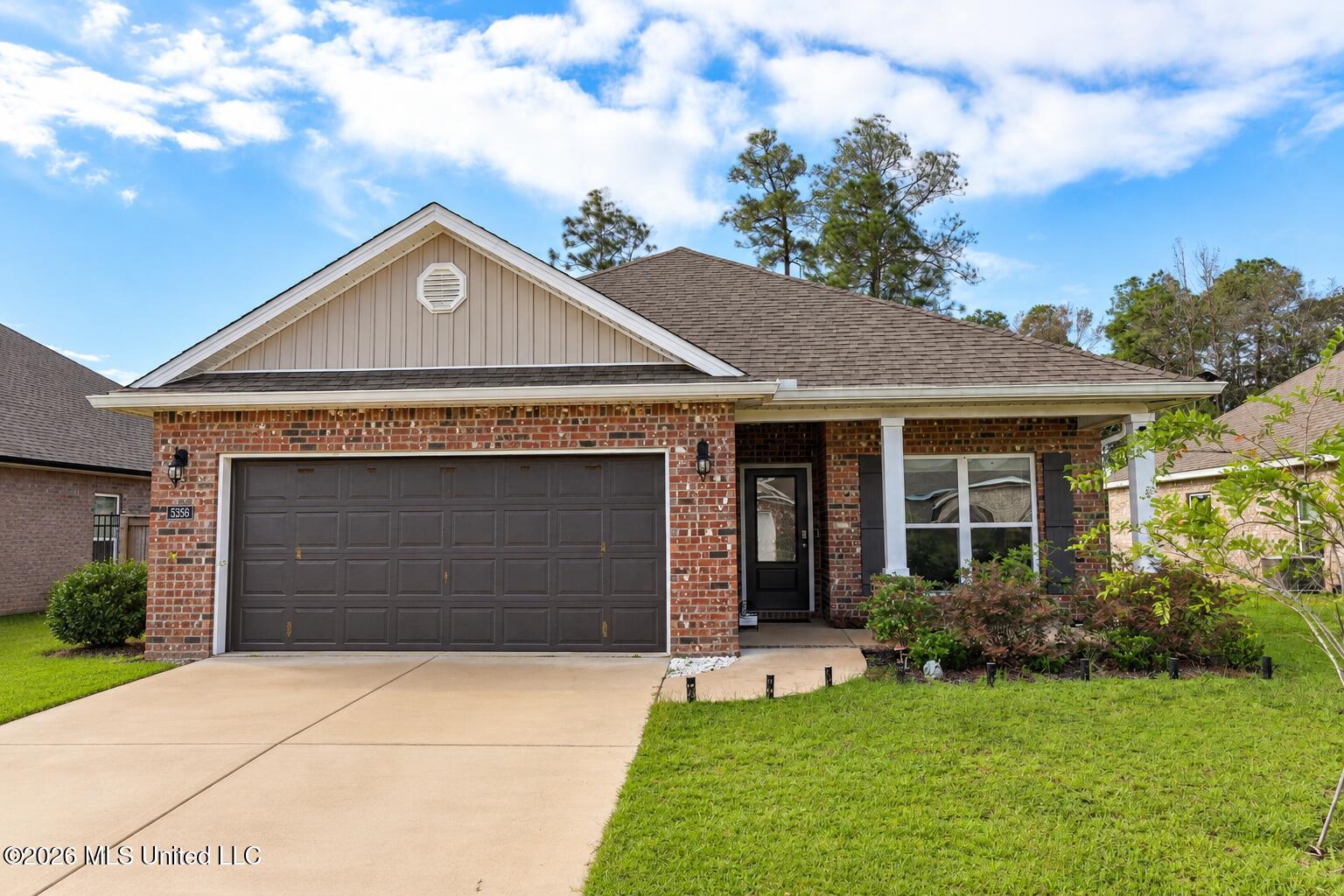 5356 Leeds Lane Property Photo 1