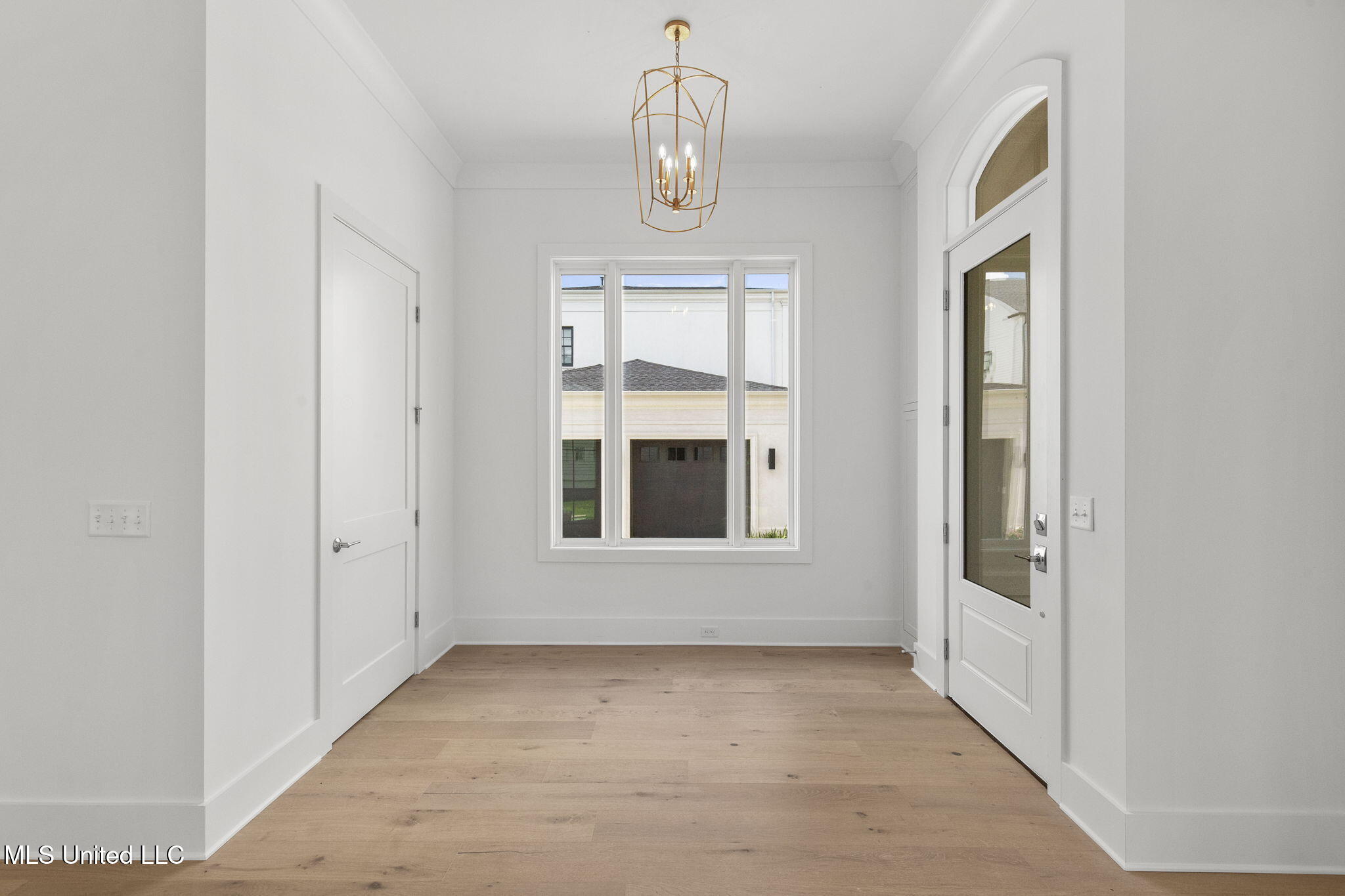 105 Prytania Street Property Photo 12