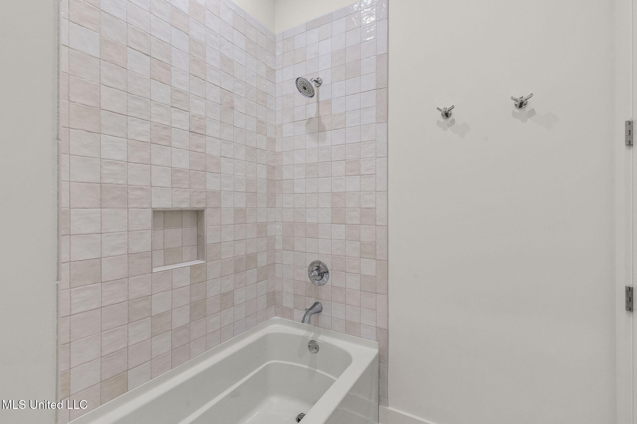 105 Prytania Street Property Photo 65