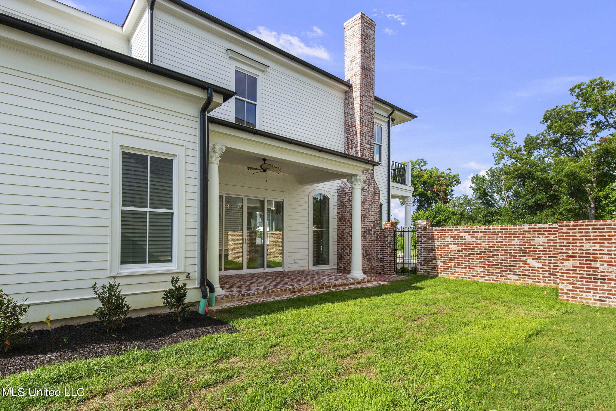 105 Prytania Street Property Photo 79