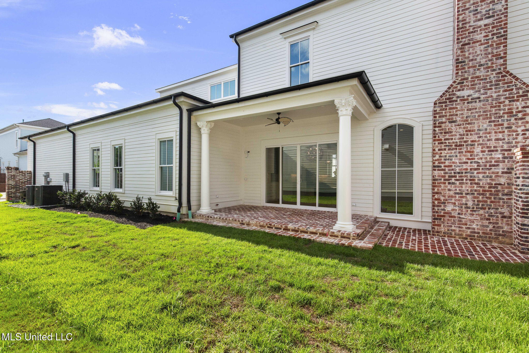 105 Prytania Street Property Photo 80