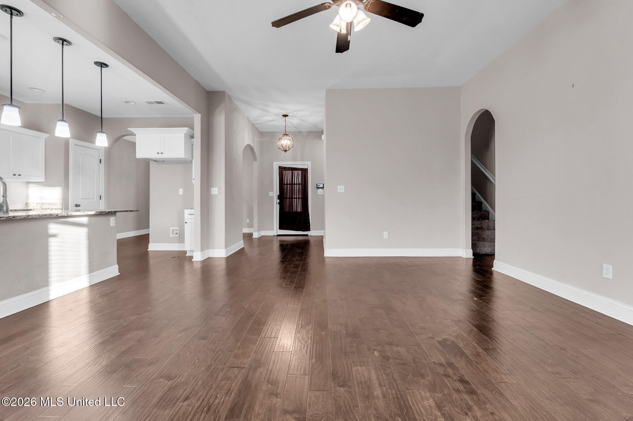 2568 Summer Knoll Drive Property Photo 5