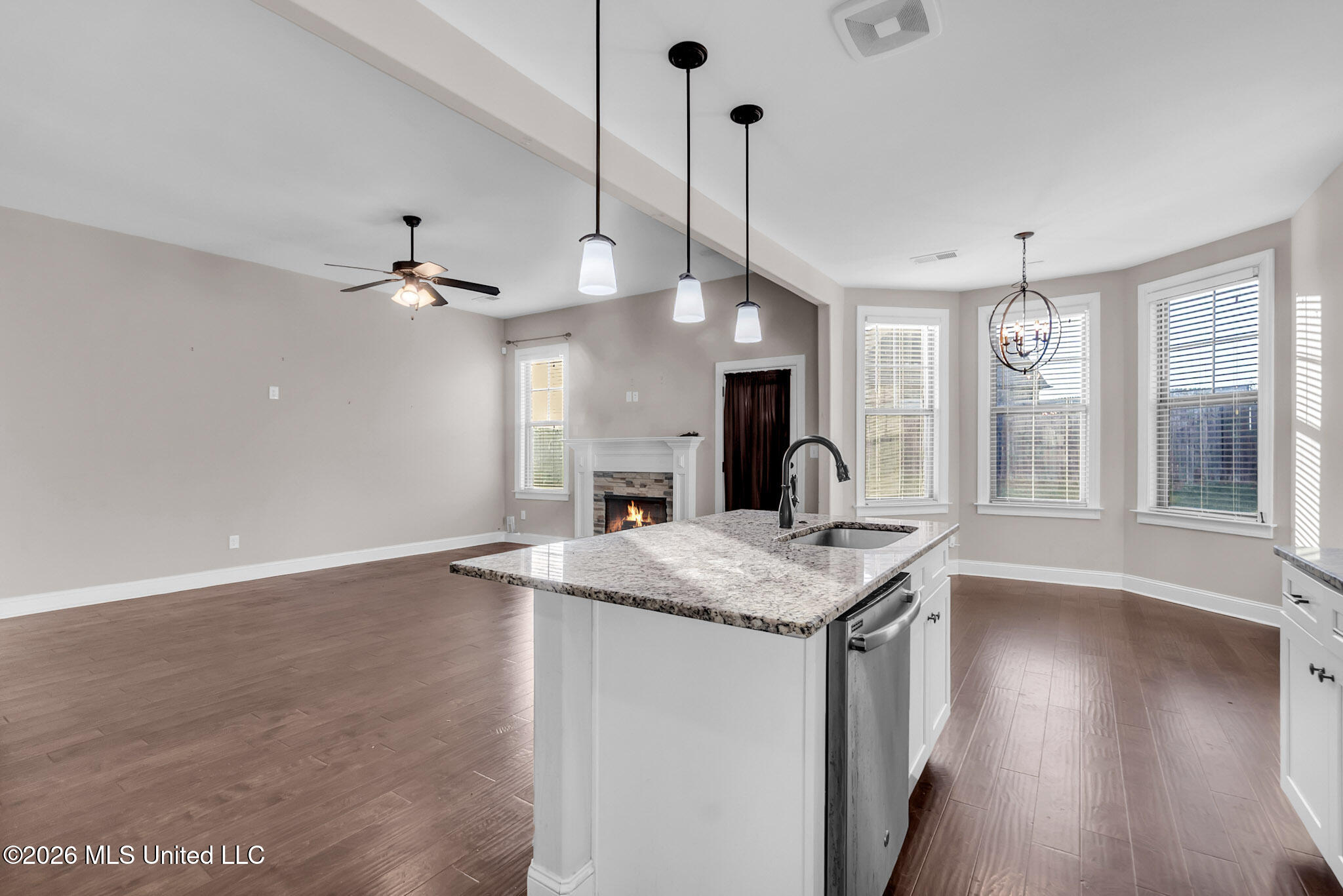 2568 Summer Knoll Drive Property Photo 11