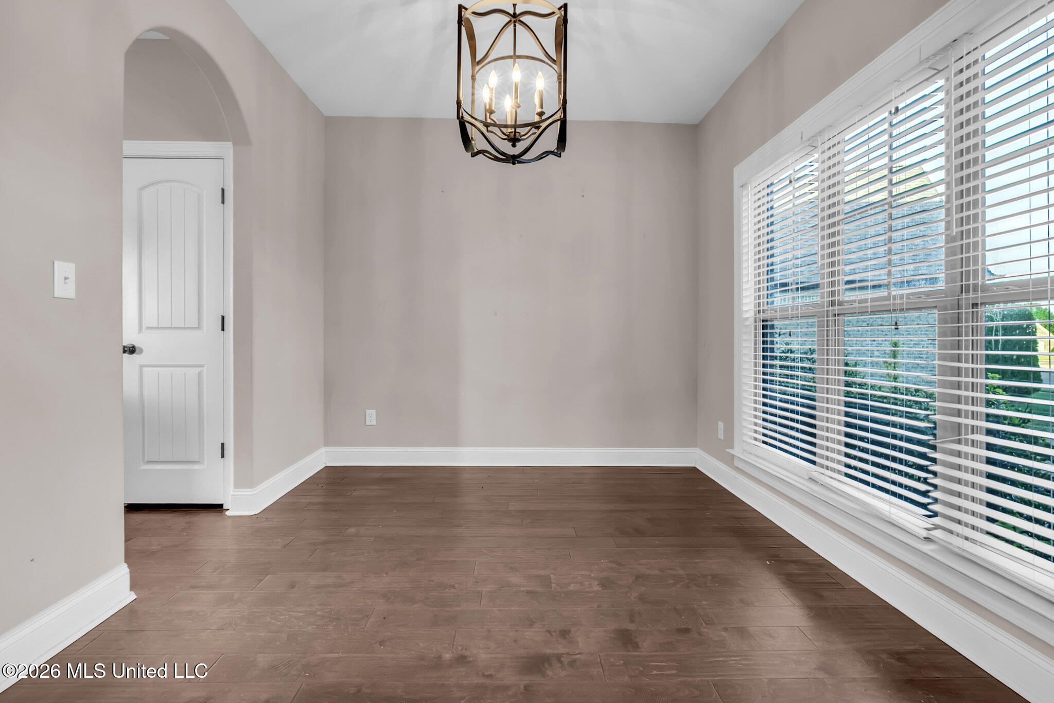 2568 Summer Knoll Drive Property Photo 13