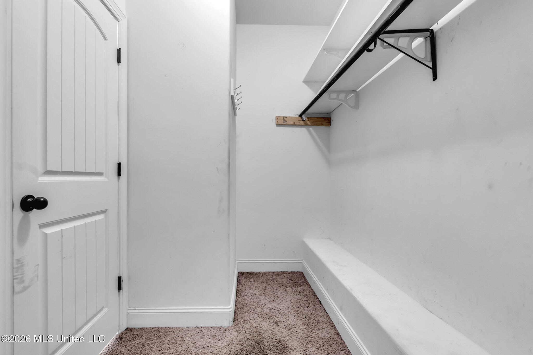 2568 Summer Knoll Drive Property Photo 18
