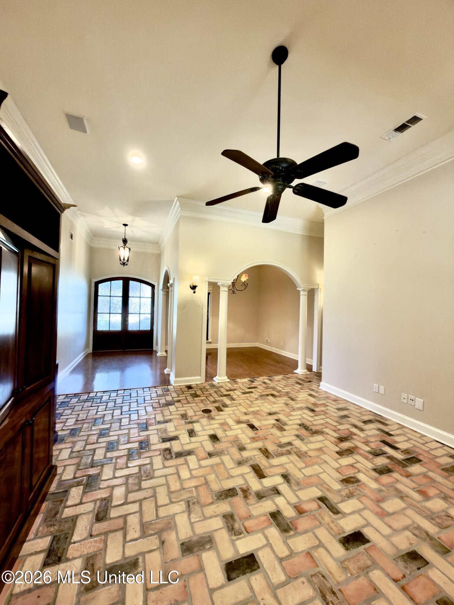 814 Canebreak Drive Property Photo 6