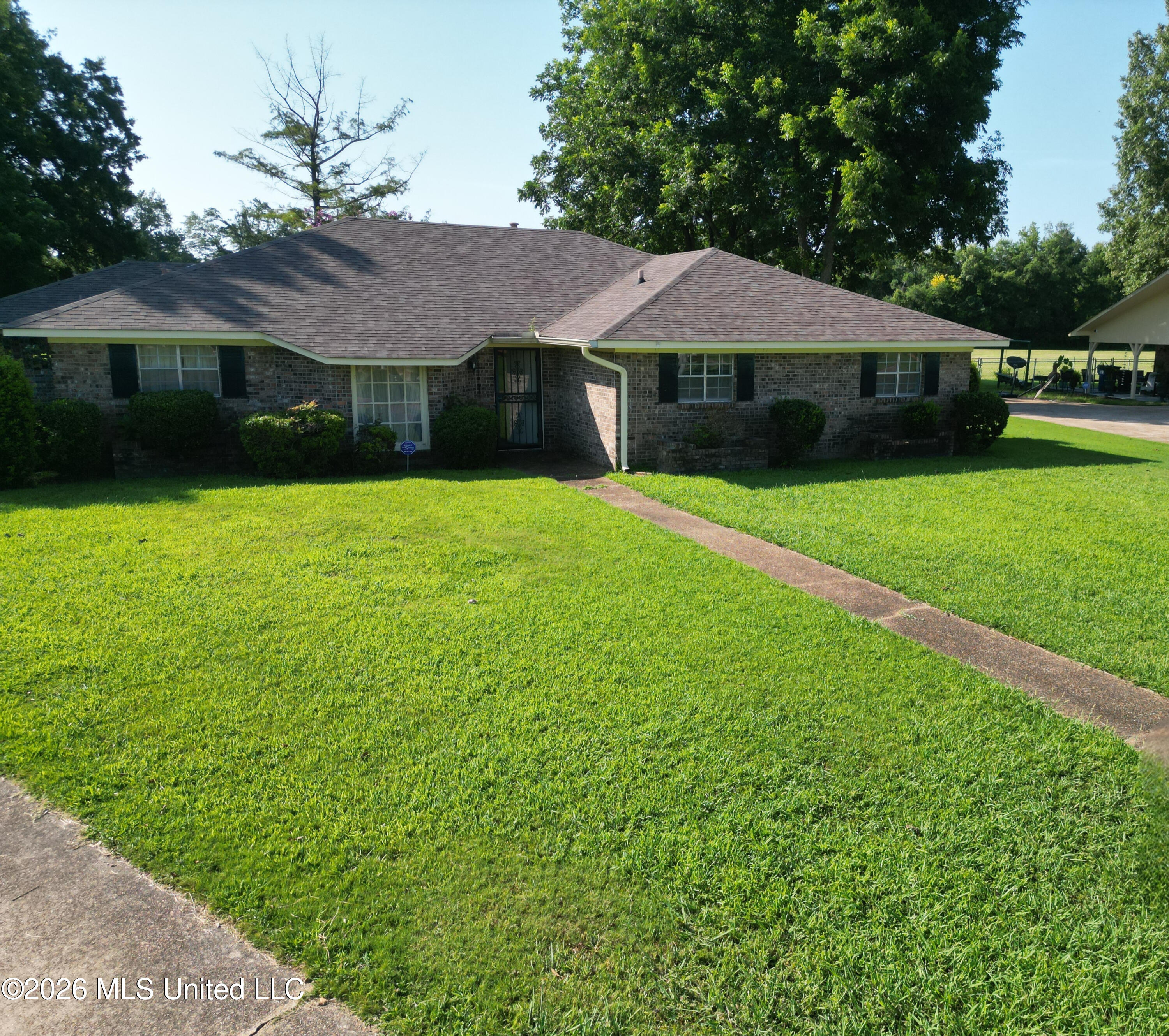 115 Belvedere Court Property Photo 1
