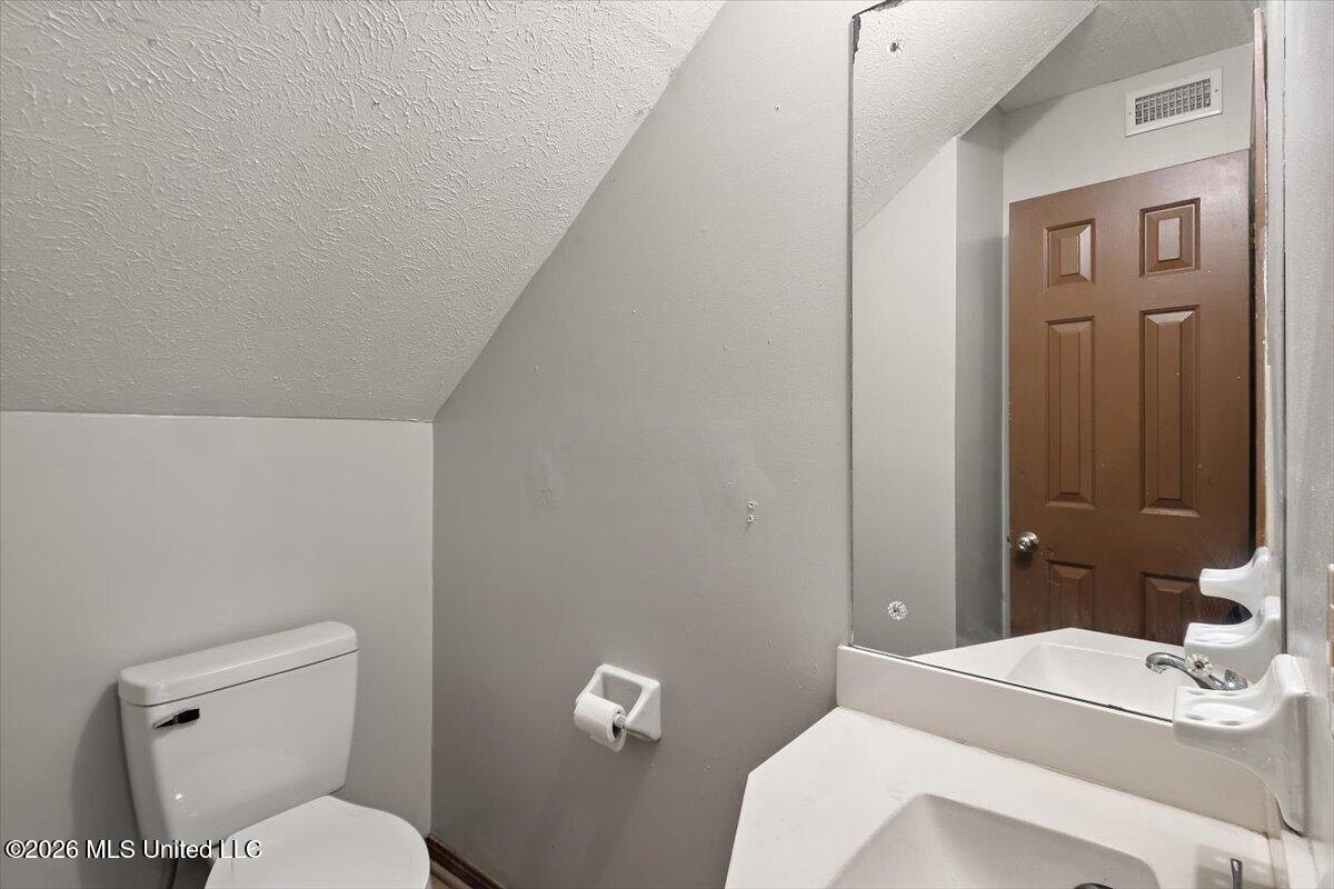 26 Northtown Drive Property Photo 11