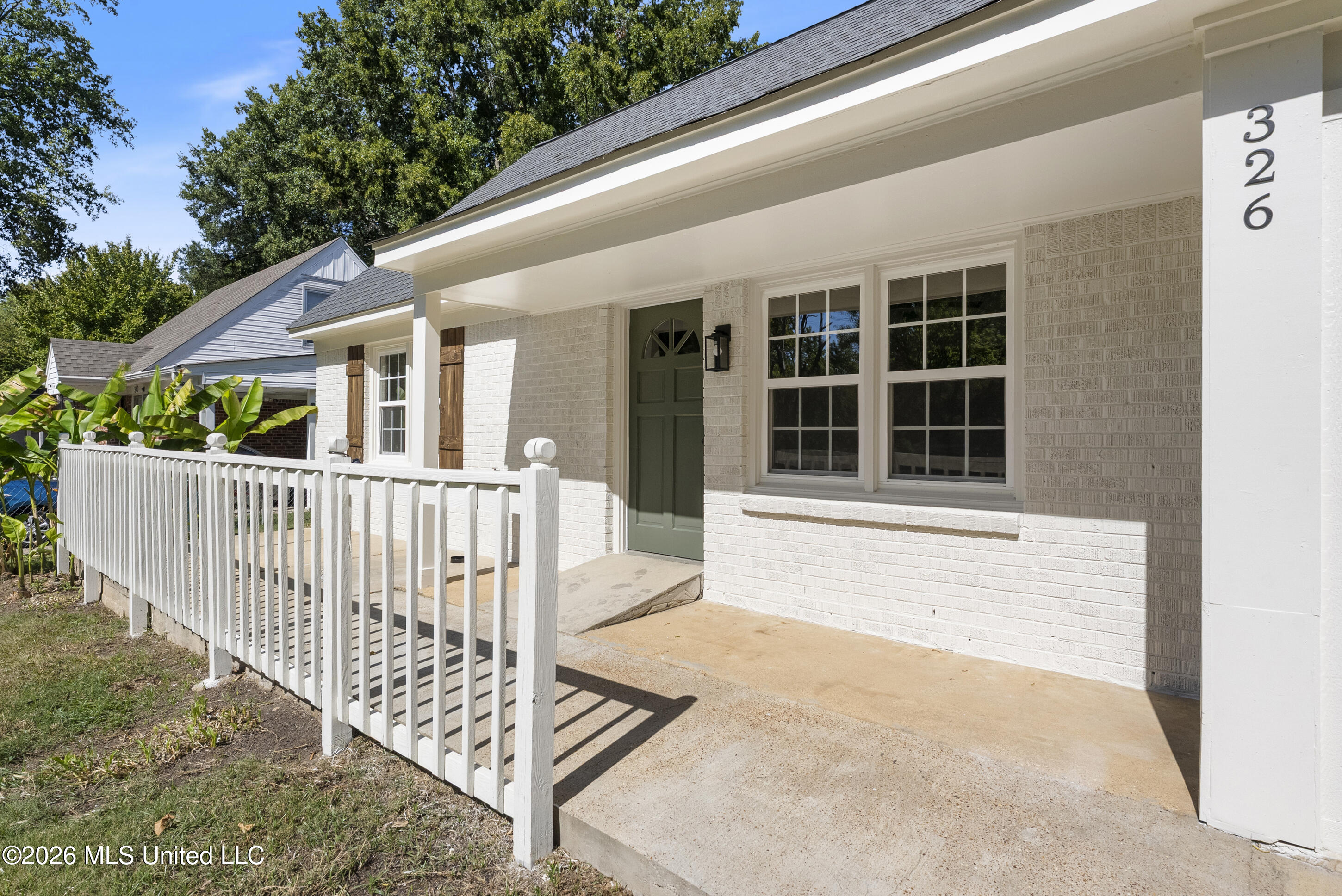 326 Hillbrook Drive Property Photo 4