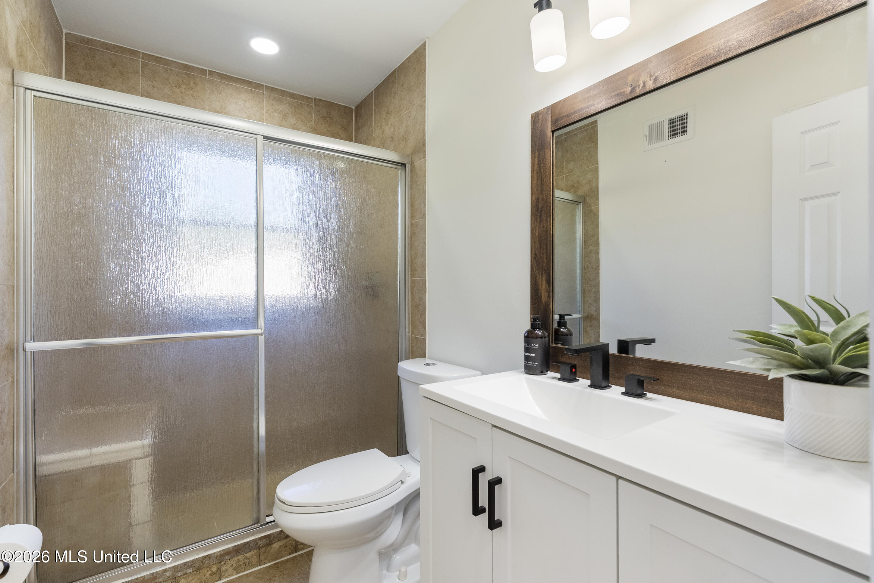 326 Hillbrook Drive Property Photo 21