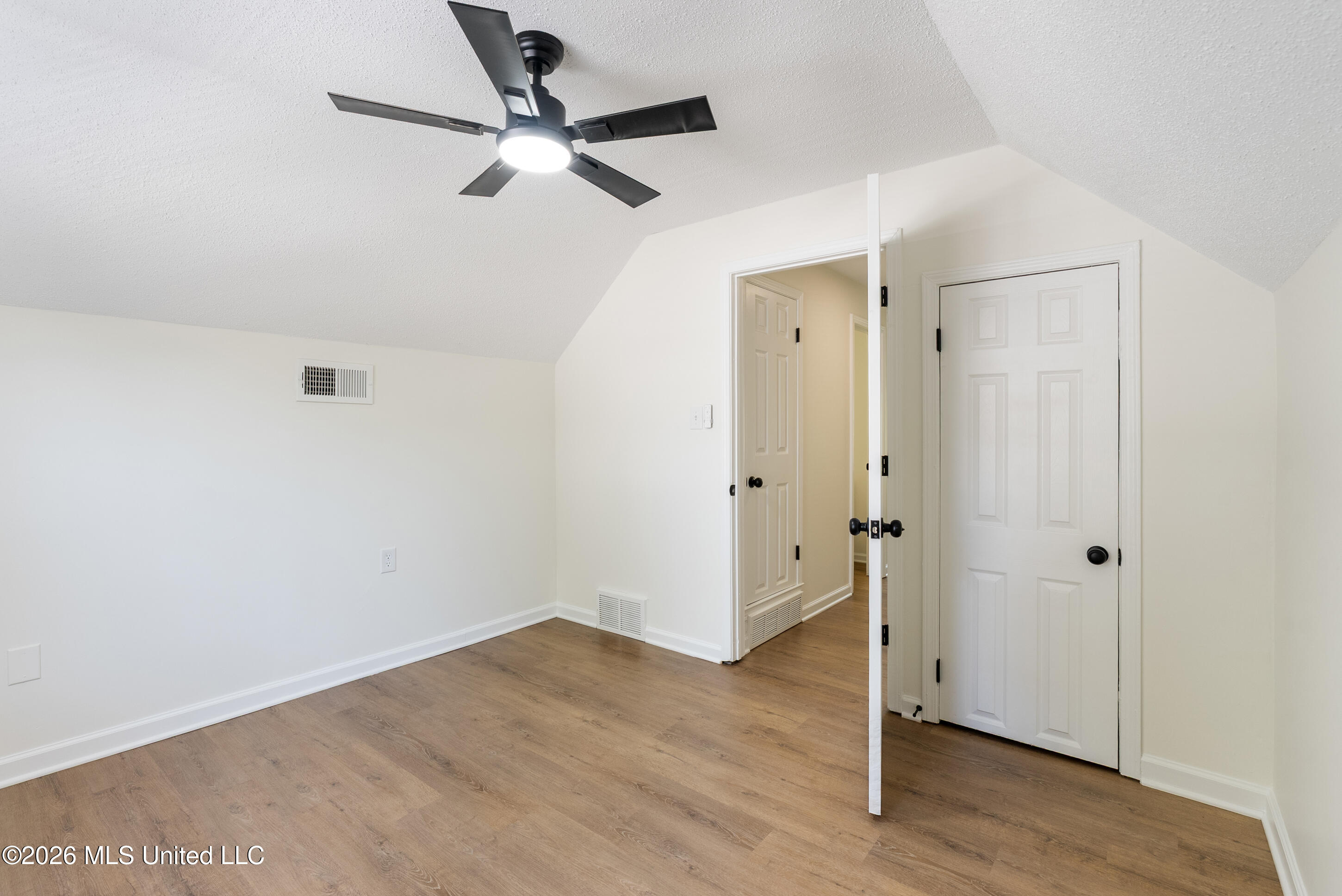 326 Hillbrook Drive Property Photo 27