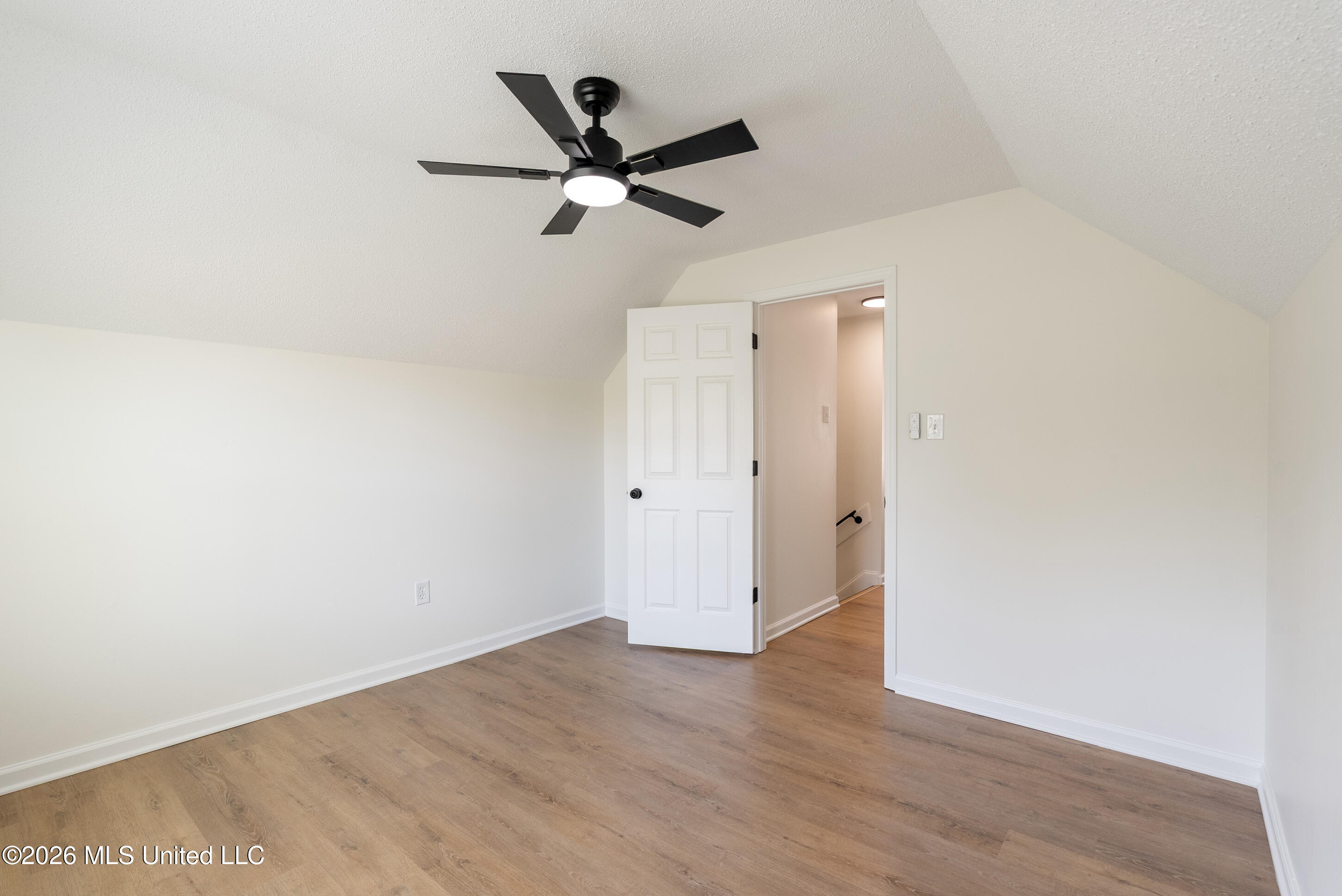 326 Hillbrook Drive Property Photo 30