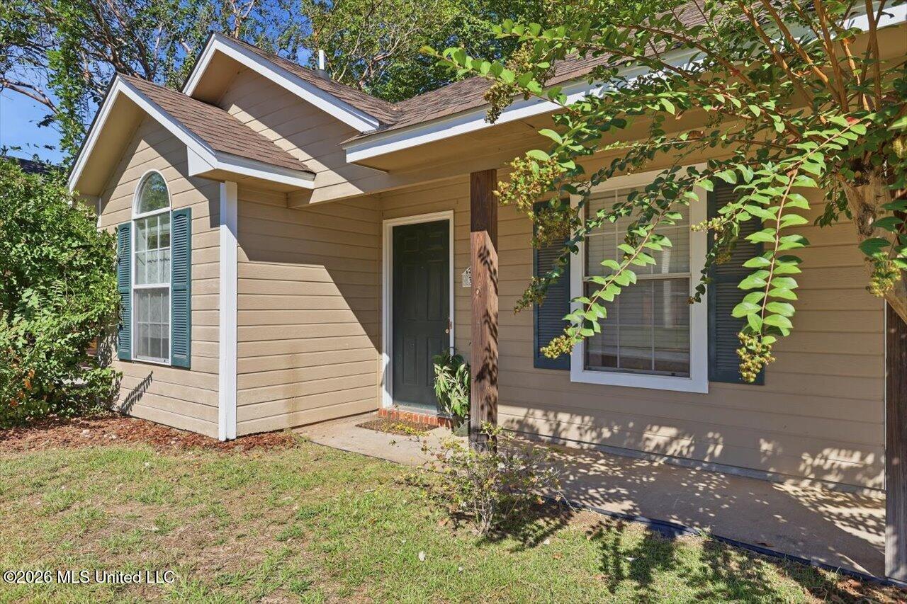 310 Audubon Circle Property Photo 3