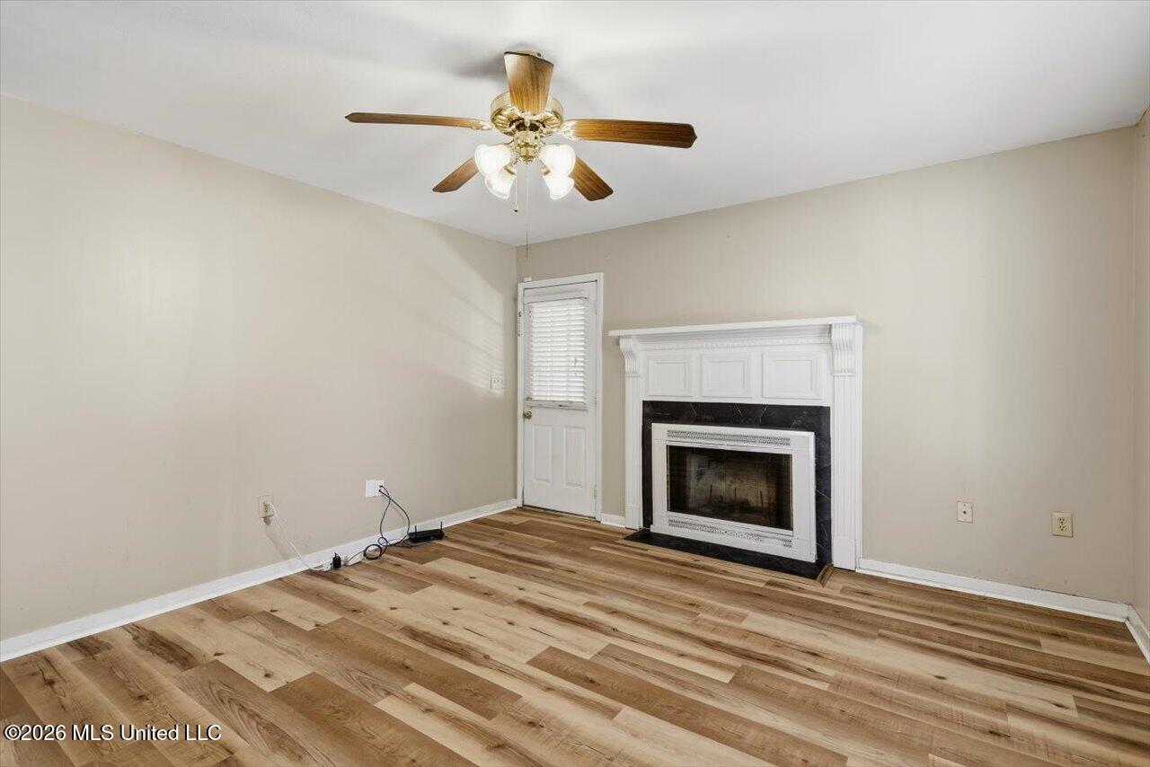 310 Audubon Circle Property Photo 4