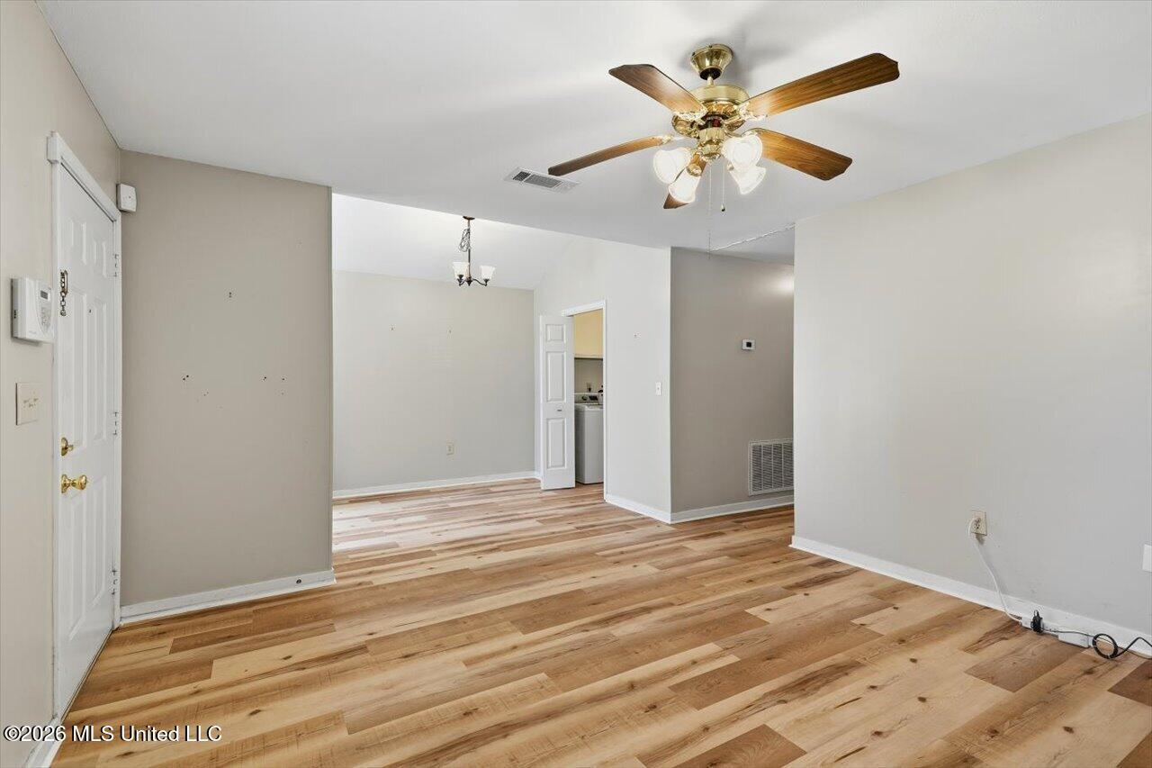 310 Audubon Circle Property Photo 5